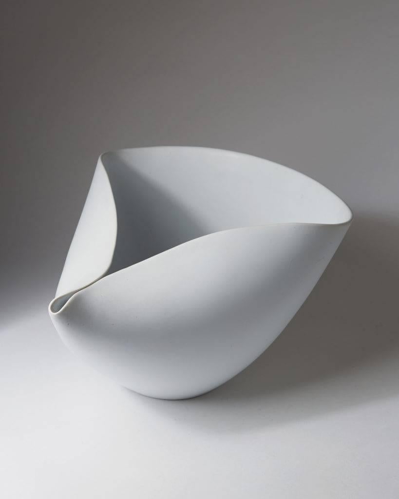 Scandinavian Modern Bowl Veckla Designed by Stig Lindberg for Gustavsberg, Sweden, 1950s For Sale