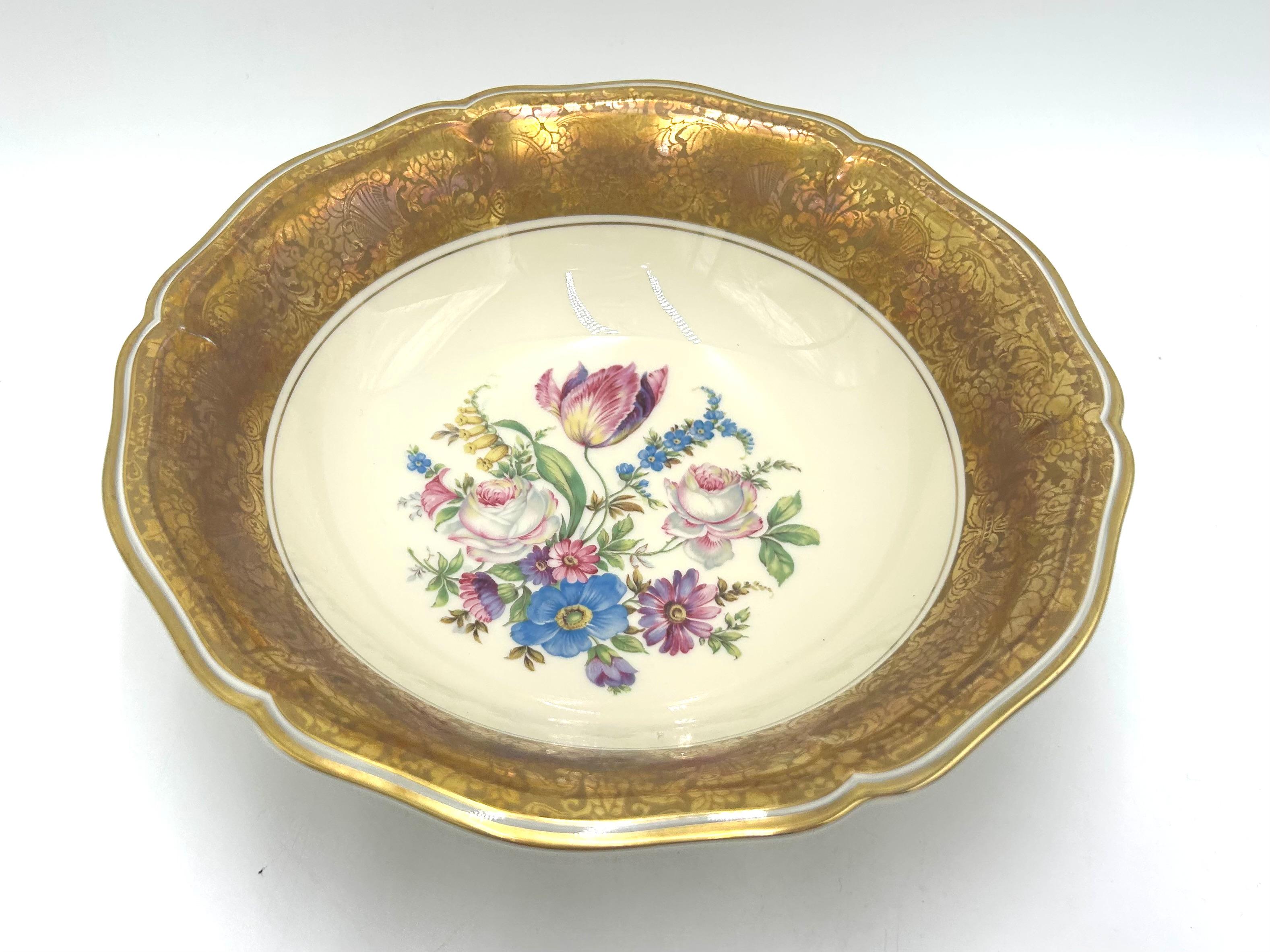Bowl with Gilding, Rosenthal Chippendale, Germany, 1940s In Good Condition For Sale In Chorzów, PL