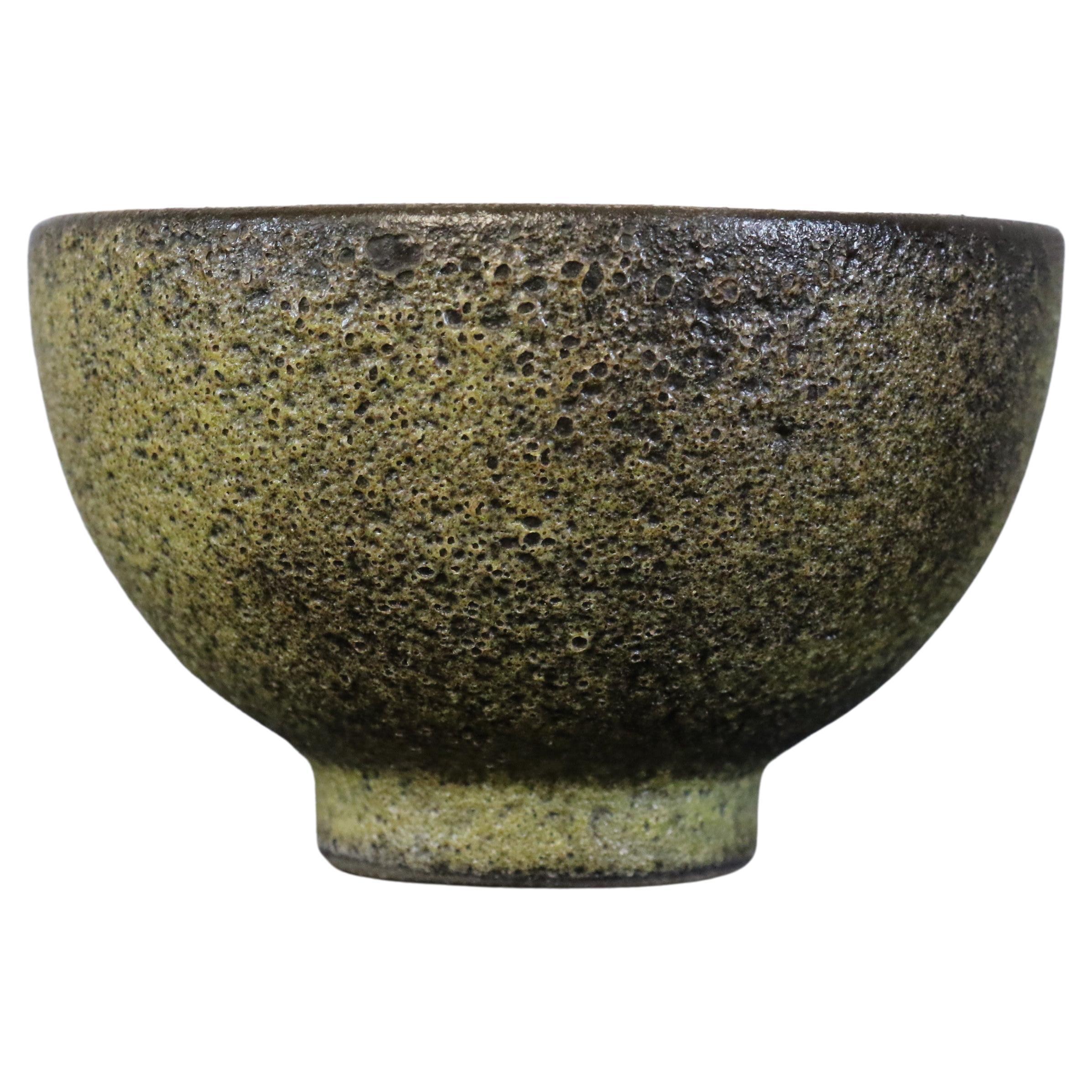 Mid-Century Modern Bowl with Lava Glaze, Attributed to James Lovera, 1970 For Sale