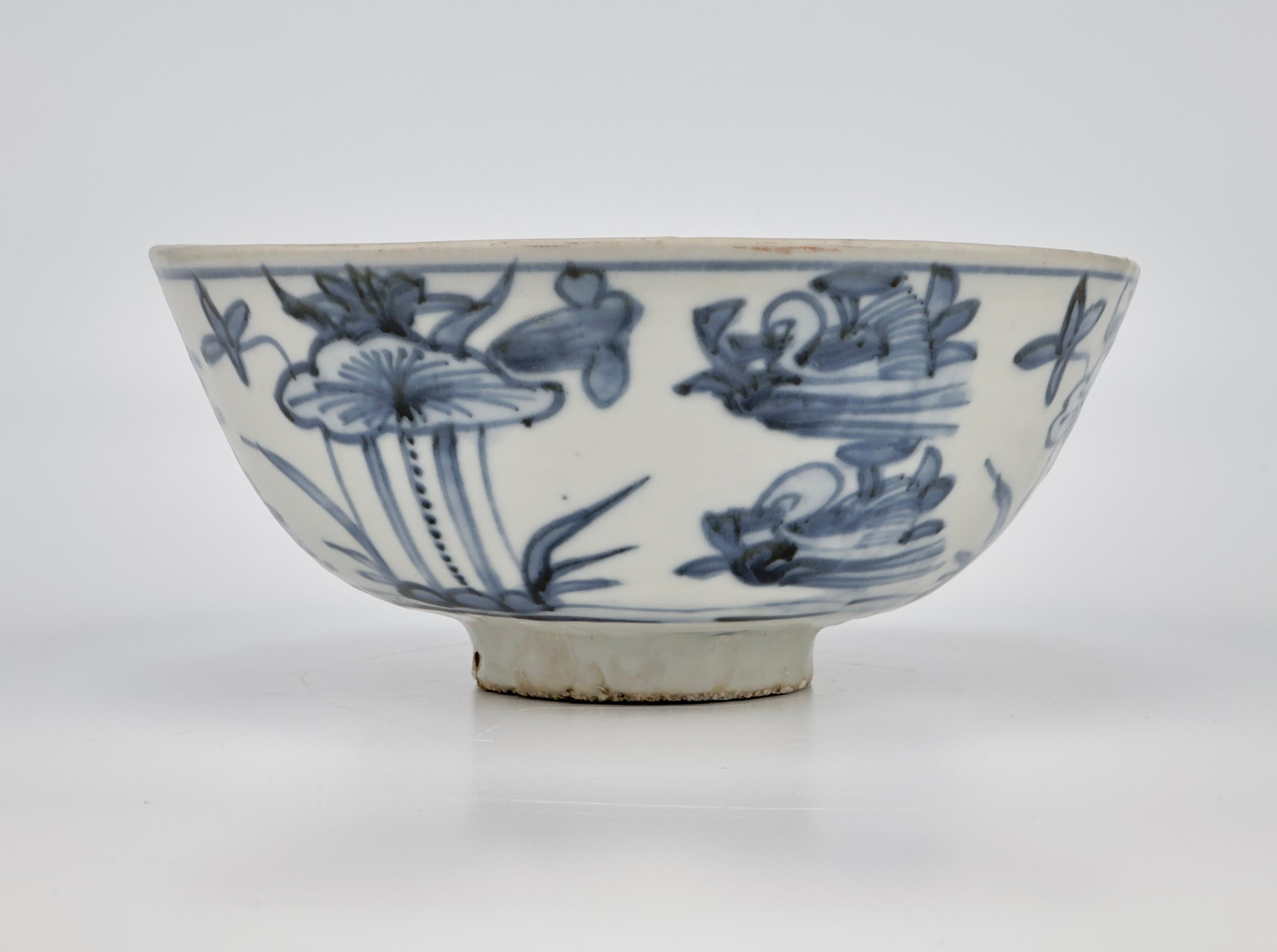 Bowl from the late Ming dynasty cargo. An identical piece is included on page 136 of the Bin Thuan catalog titled 'The Age of Discovery: Asian Ceramics Found Along the Maritime Silk Road'.

Period: Ming Dynasty (16-17th century)
Type: Bowl
Medium :