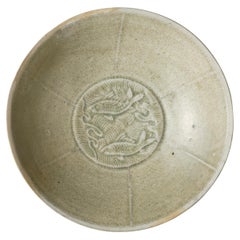 Bowl with twin-fish design, Song Dynasty