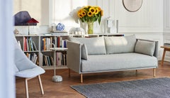 Bowler-Beistelltisch – Beige, von Shane Schneck für Hay