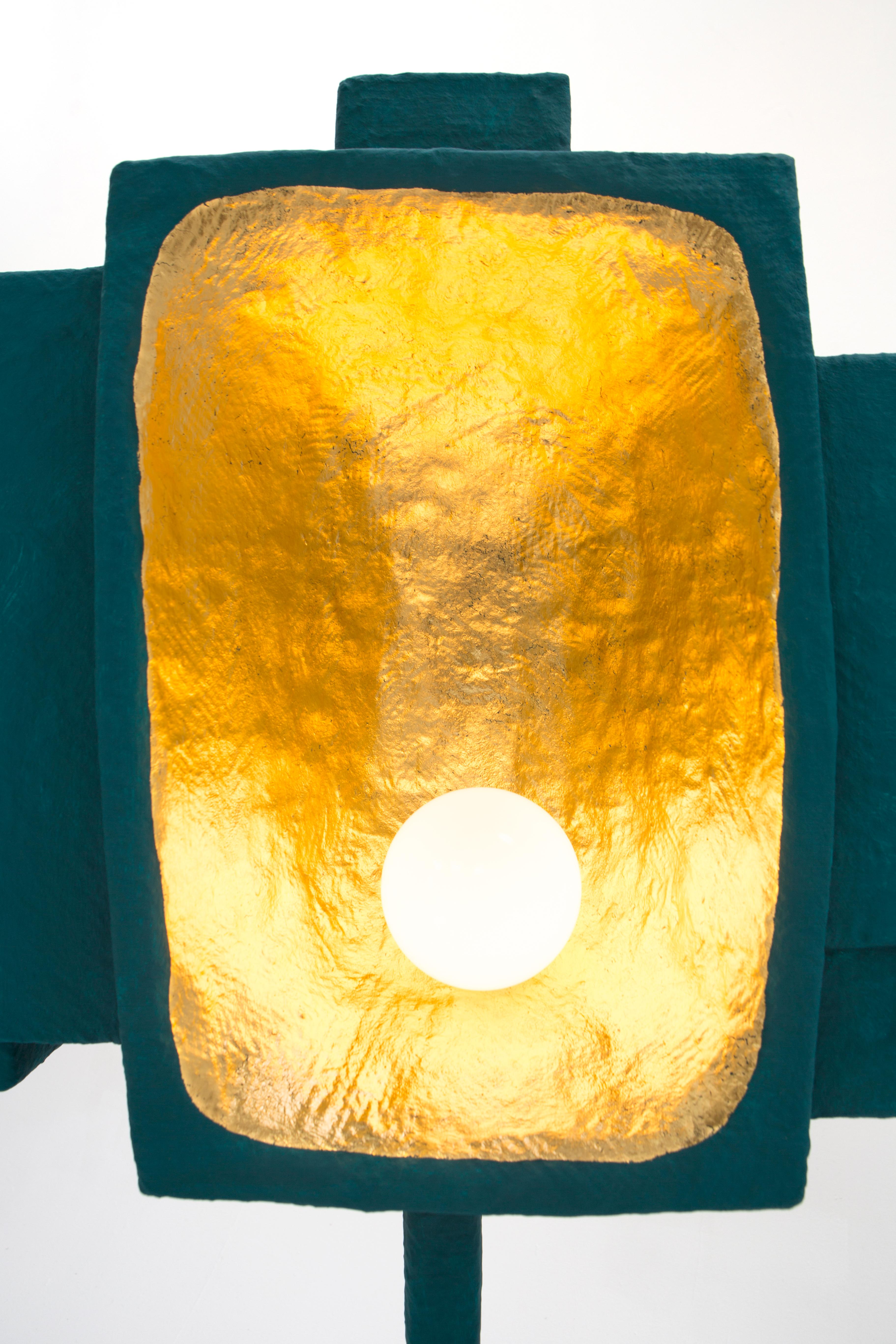Néerlandais Box-1 Standing lamp, une lampe fabriquée à partir de boîtes en carton recyclées en vente