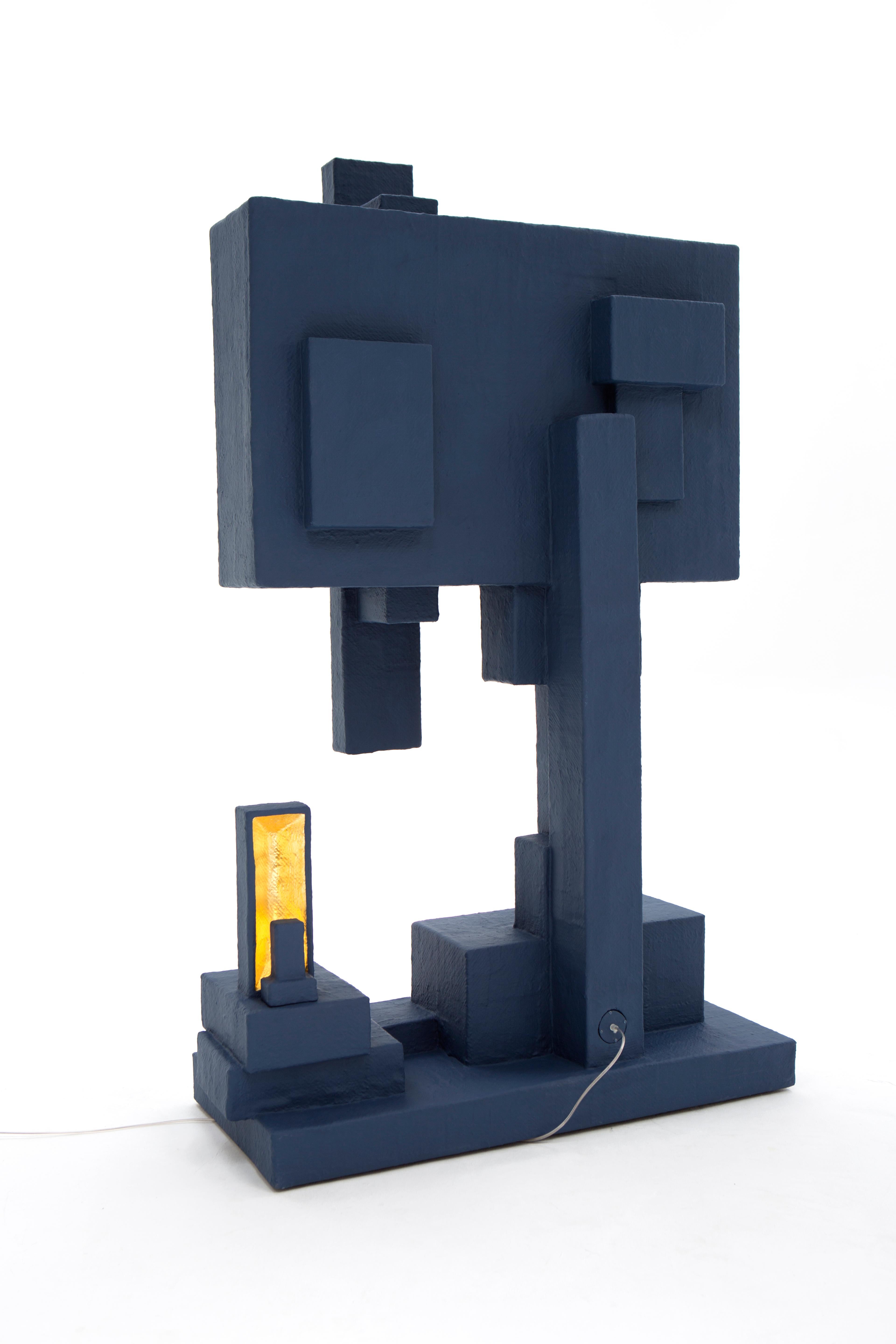 Box-2 Standing lamp, un'enorme lampada realizzata con scatole di cartone riciclate In condizioni Nuovo in vendita a ZUTPHEN, NL