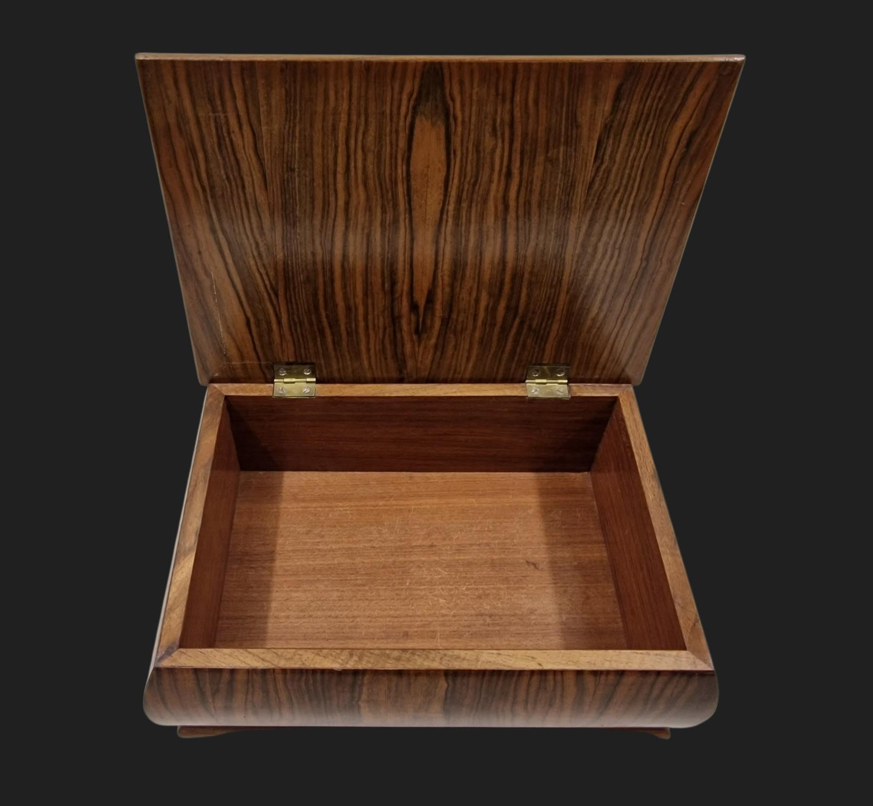 Austrian Box, casket, walnut, circa 1920, Art Deco, Austria For Sale