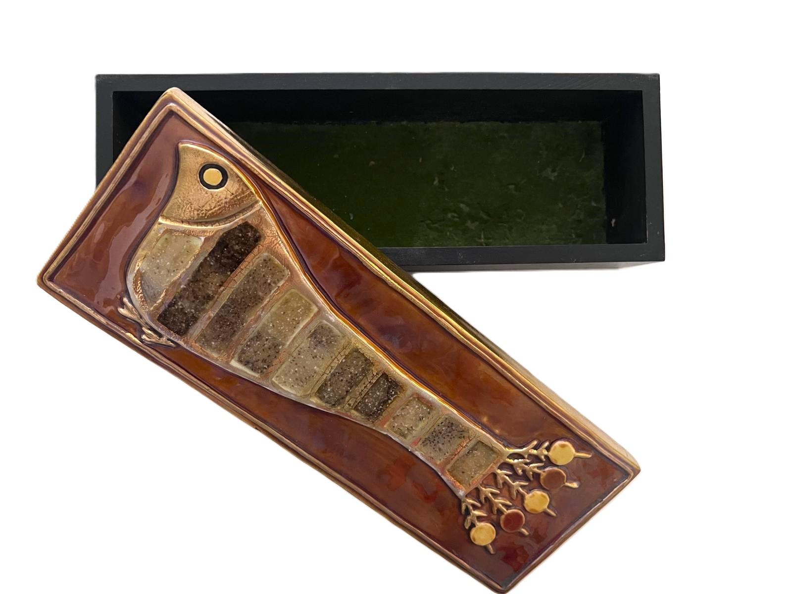 Enameled Box Bird bronze For Sale