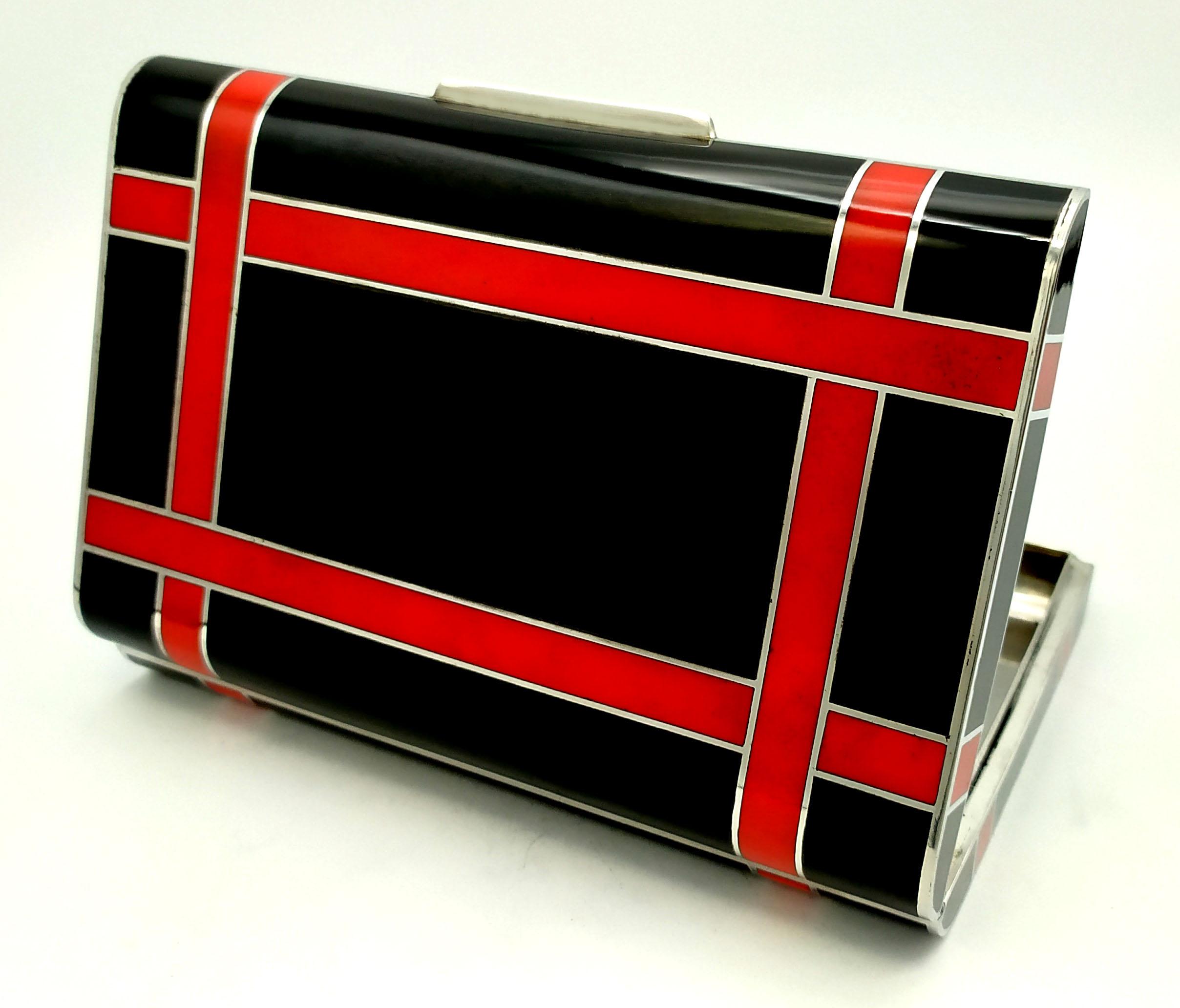 Box Schwarz und Rot Geometrischer Art-Déco-Stil entworfen für Cartier USA Salimbeni (Graviert) im Angebot