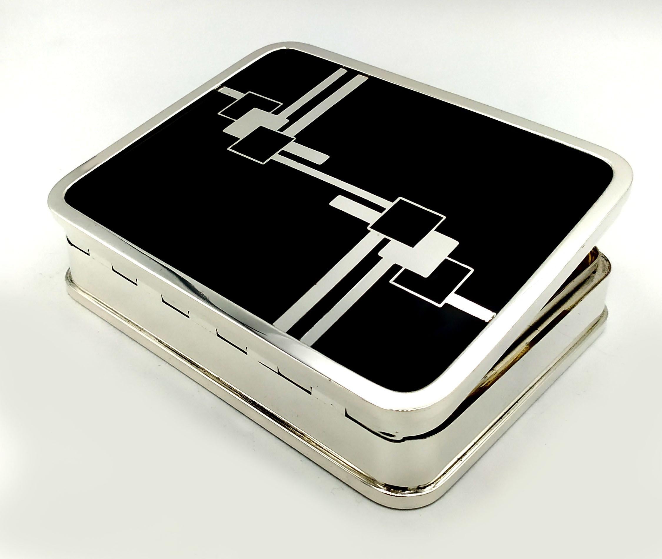 Late 20th Century Box Black and White Art Deco style designed for Cartier USA Silver Salimbeni For Sale