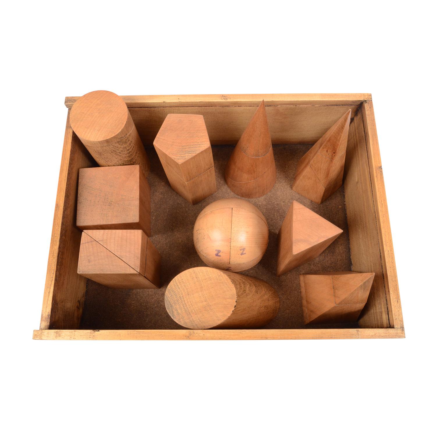 Box Containing 10 Dismountable Wooden Geometric Solids Italy Vallardi, 1963 3