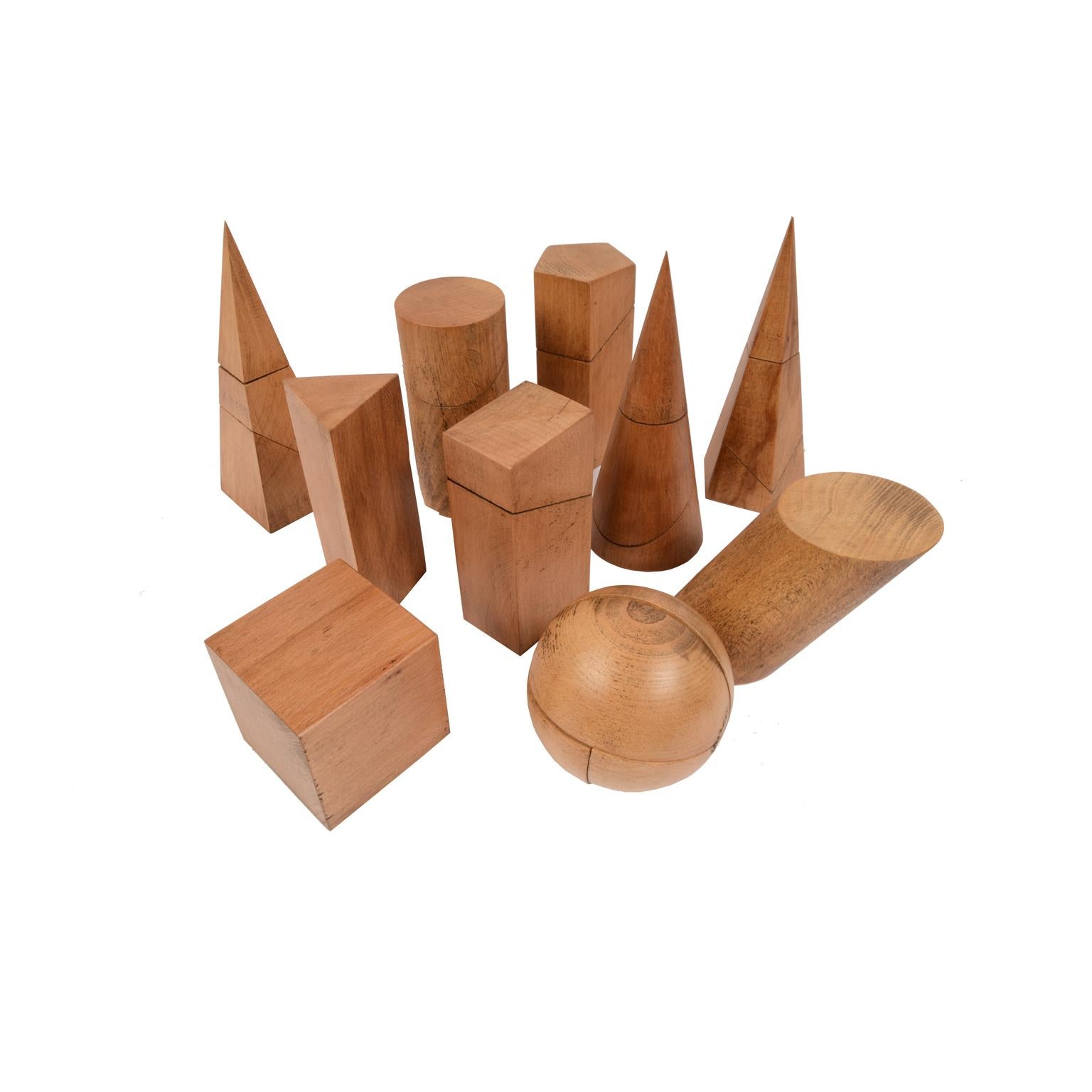 Box Containing 10 Dismountable Wooden Geometric Solids Italy Vallardi, 1963 2