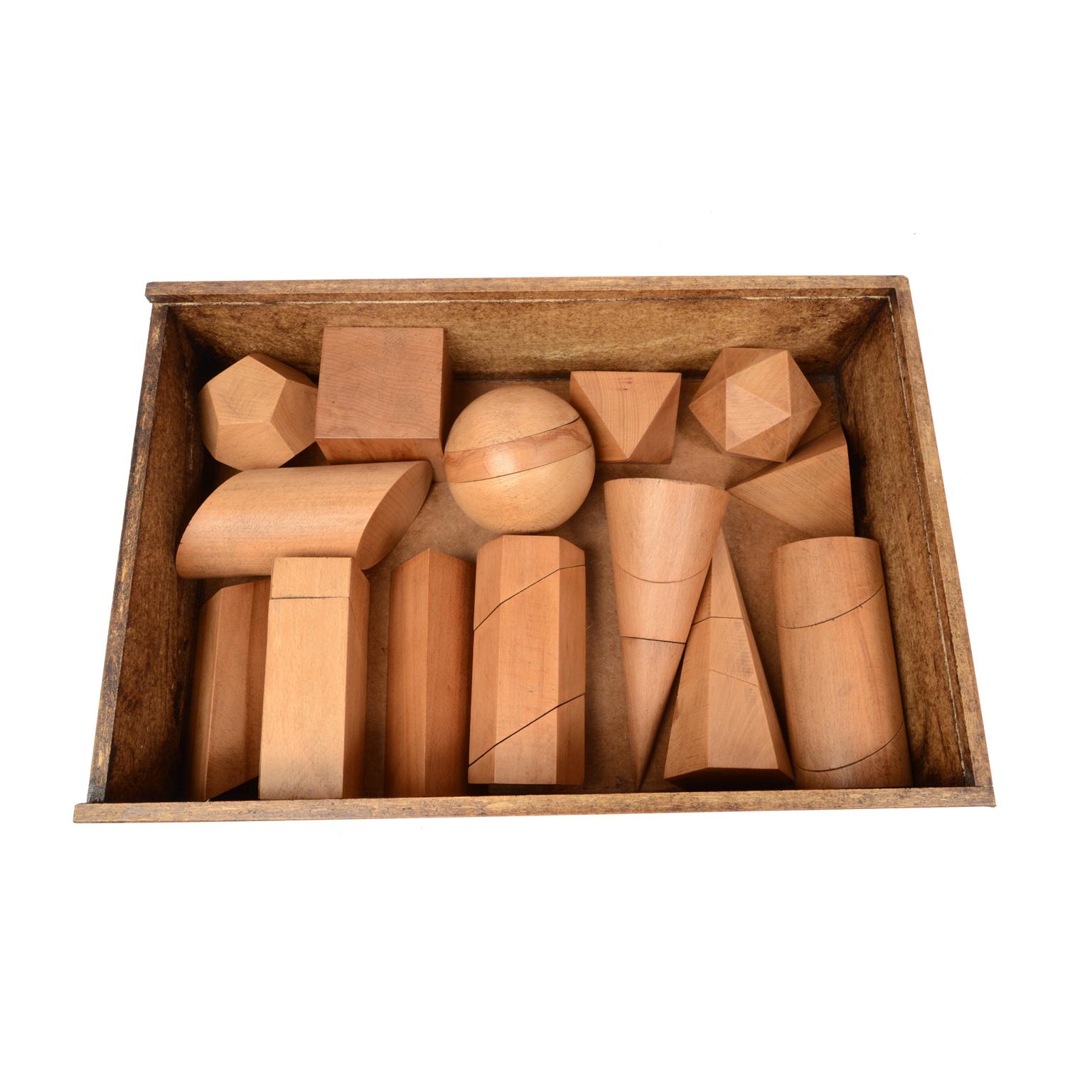 Italian Box Containing 14 Dismountable Wooden Geometric Solids Italy Vallardi, 1963