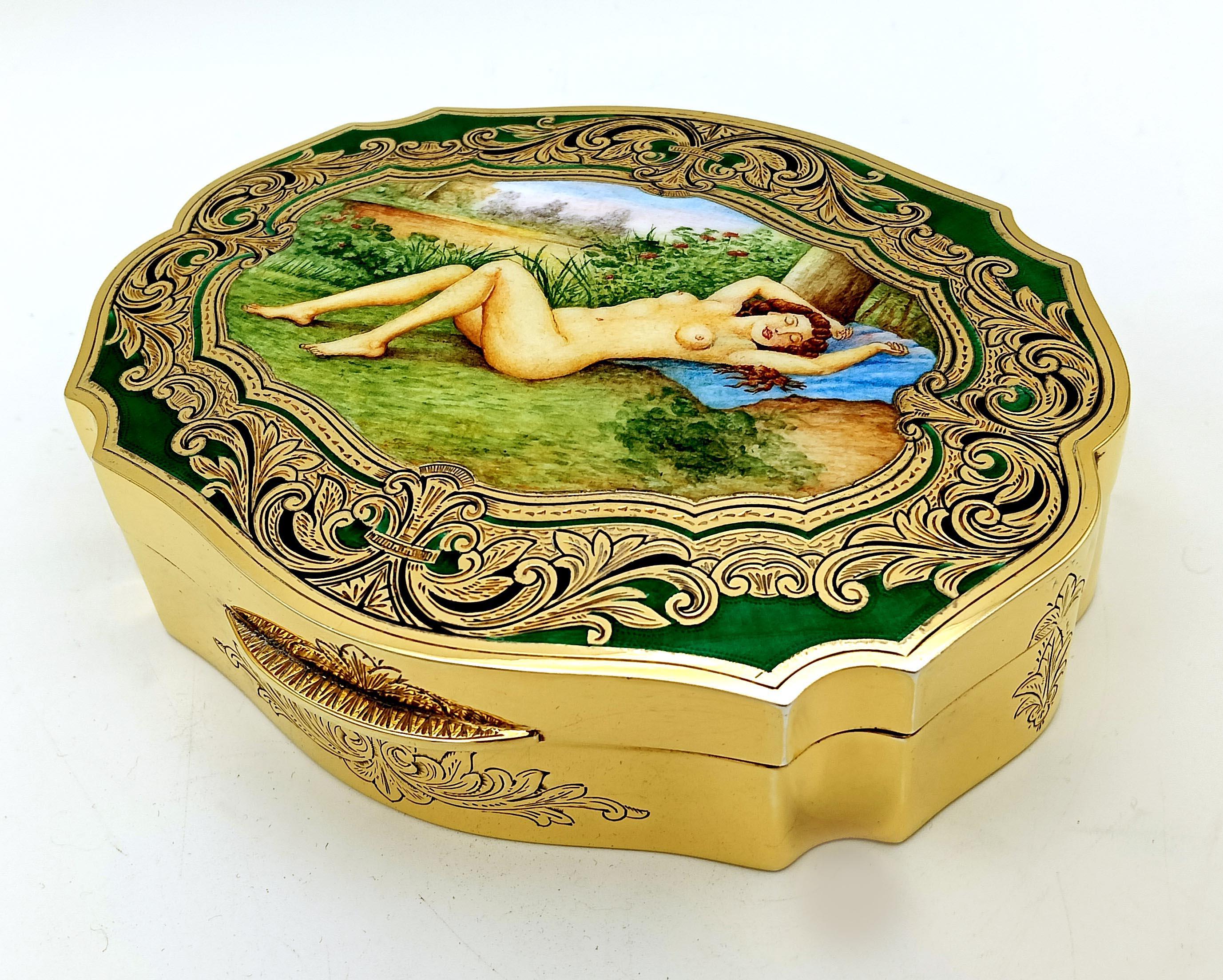 Italiano Scatola smaltata in miniatura e incisione a mano in argento Sterling Salimbeni in vendita