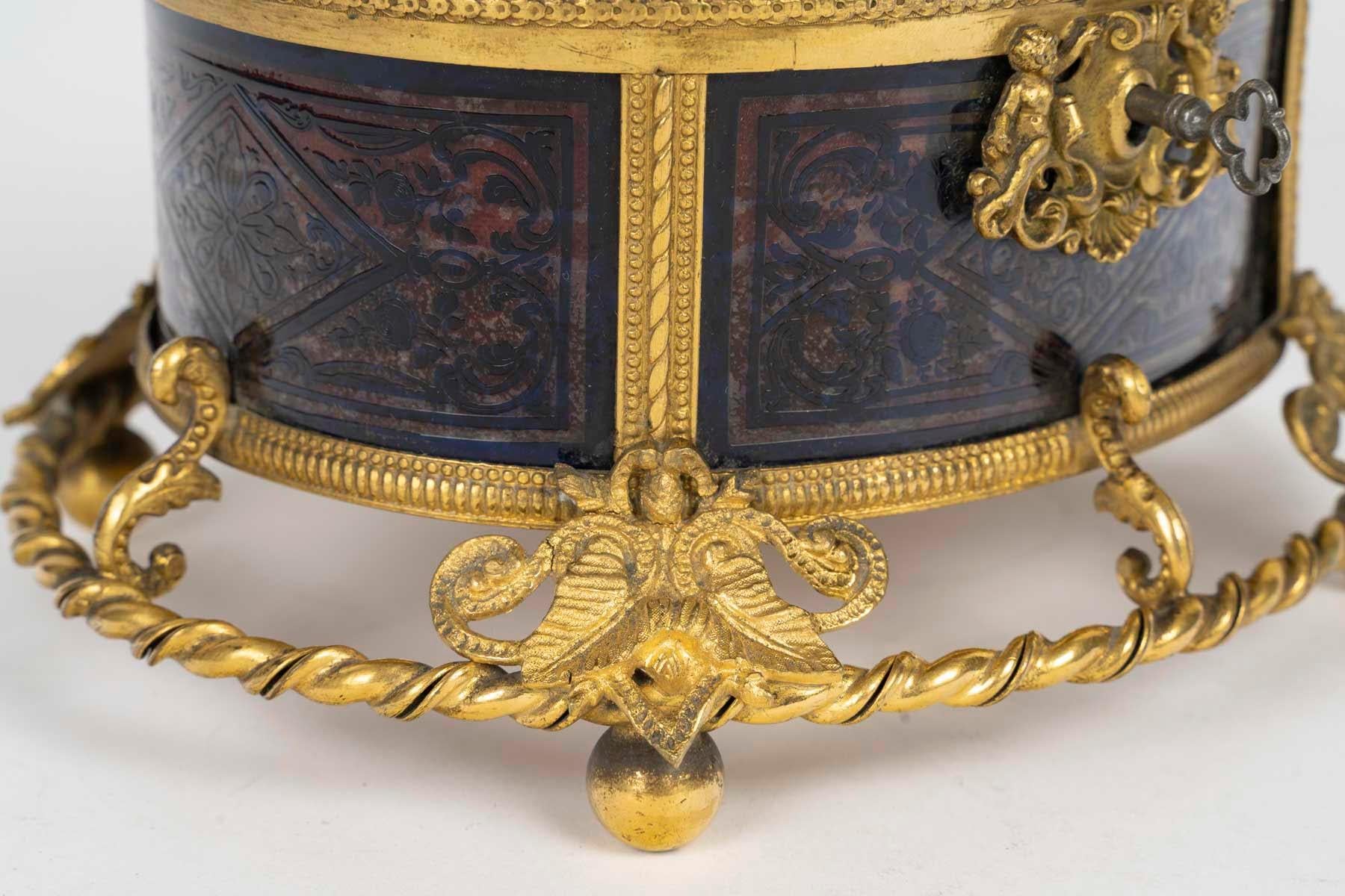 French Box, Engraved Blue Crystal Box, Napoleon III Period, 19th Century. For Sale