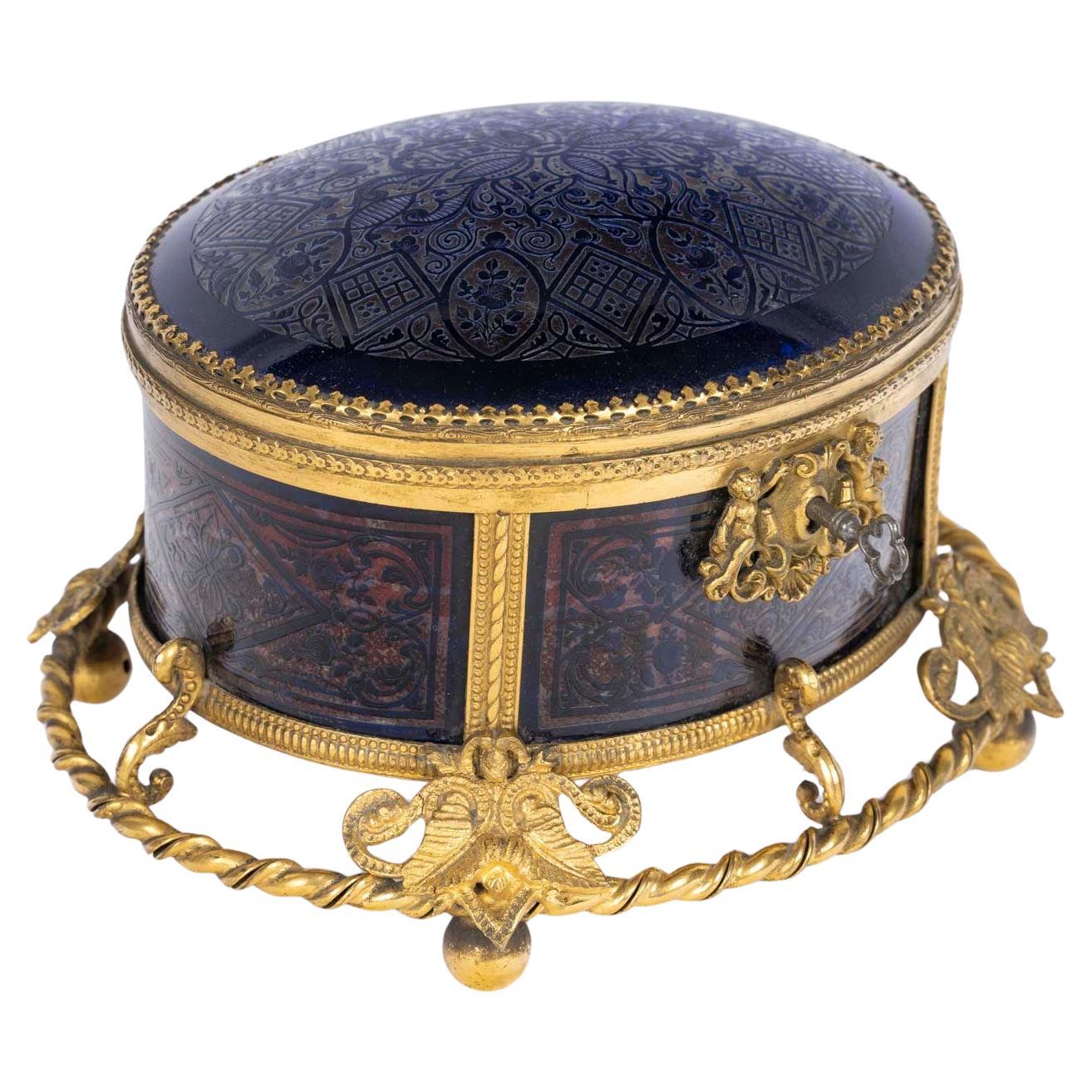 Box, Engraved Blue Crystal Box, Napoleon III Period, 19th Century. For Sale
