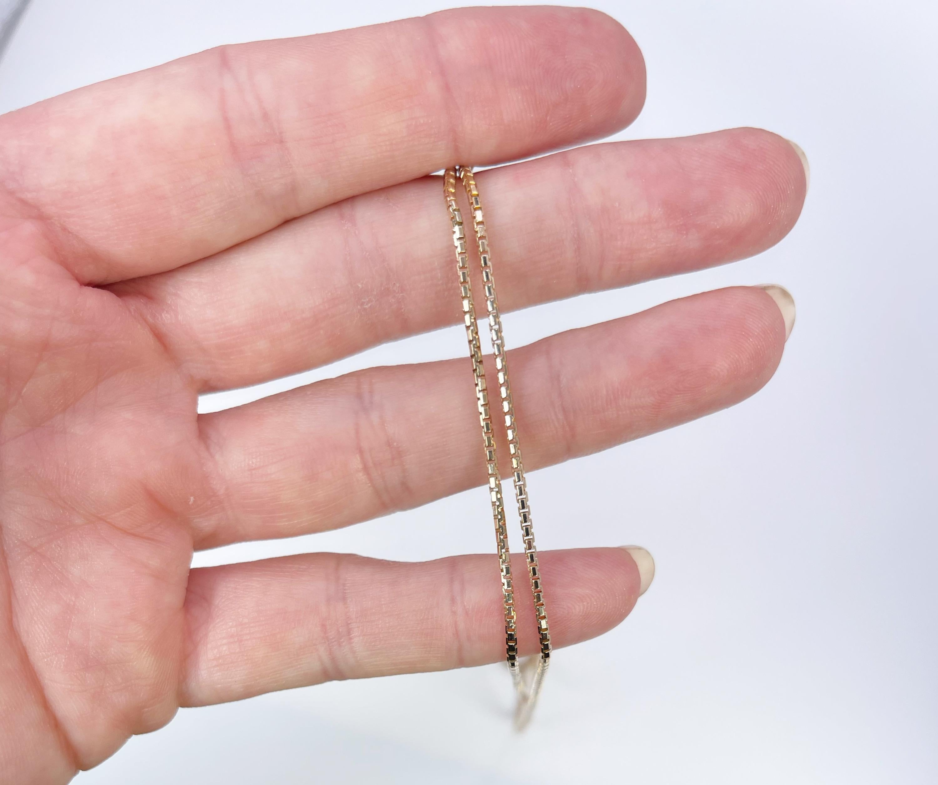 Simple chain, sterdy and well made made in 14KT yellow gold. 1.5mm wide and 18 inches long. Comes with certificate of authenticity and box ready for gifting!


GRAM WEIGHT: 6.40gr
GOLD: 14KT yellow gold



WHAT YOU GET AT STAMPAR JEWELERS:
Stampar