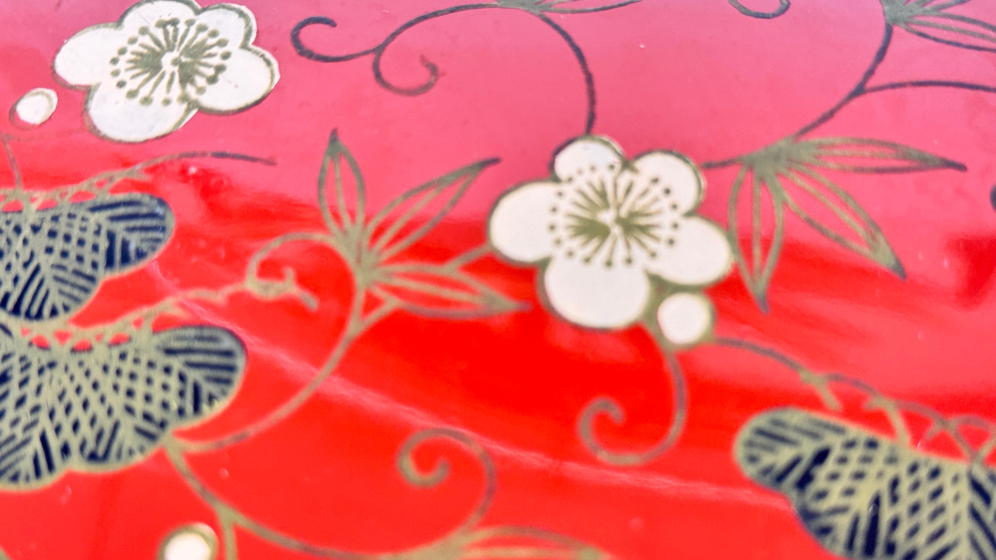Box in Lacquered Wood, Vietnam 20th Century, Black and Orange -Red Color For Sale 1