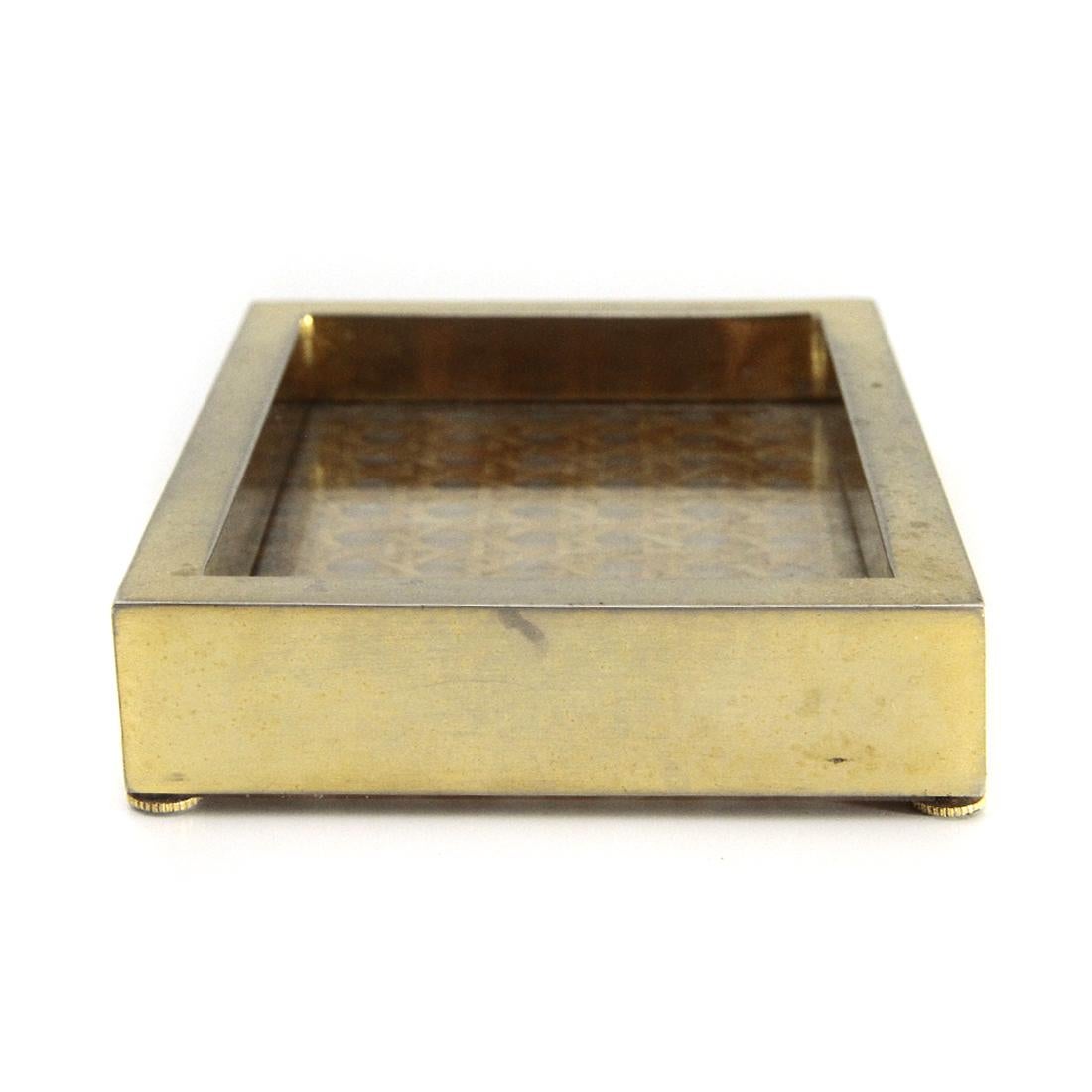 Box, in Lucite, Vienna Straw and Brass, 1970s In Good Condition In Savona, IT