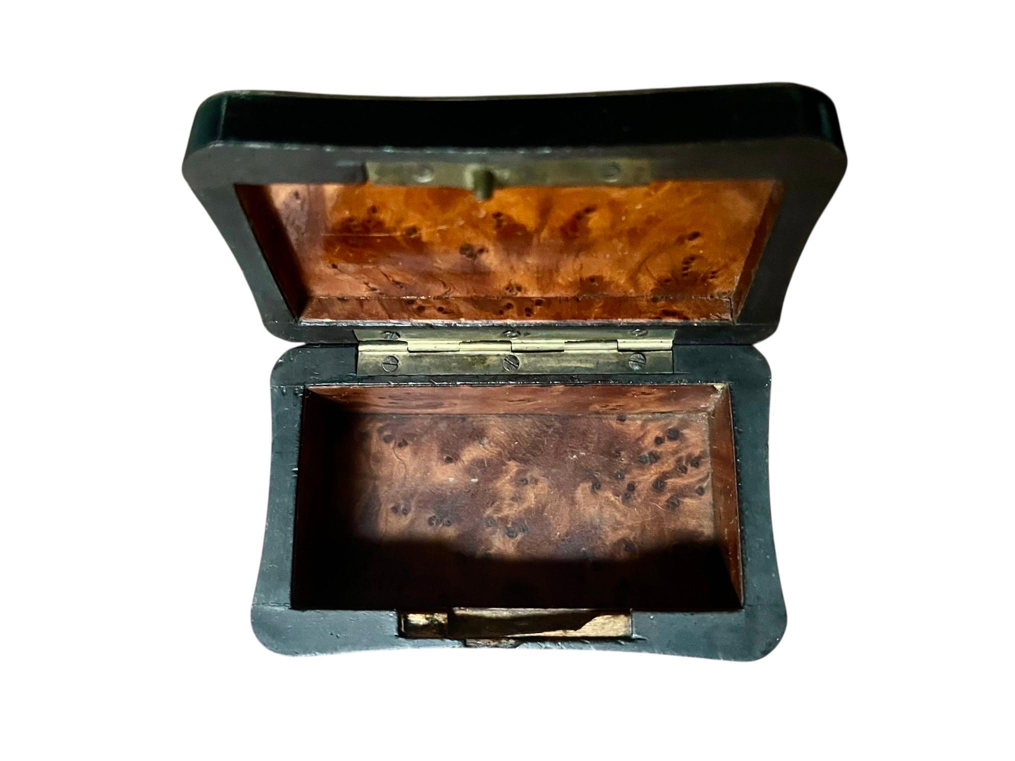 Box in marquetry 