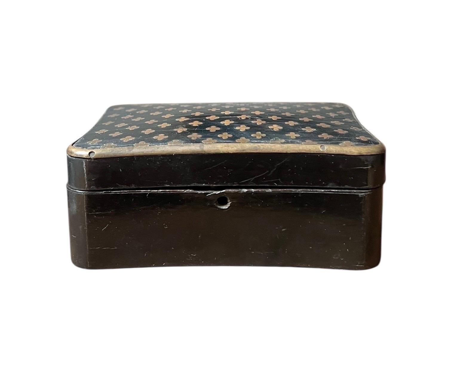 Box in marquetry 
