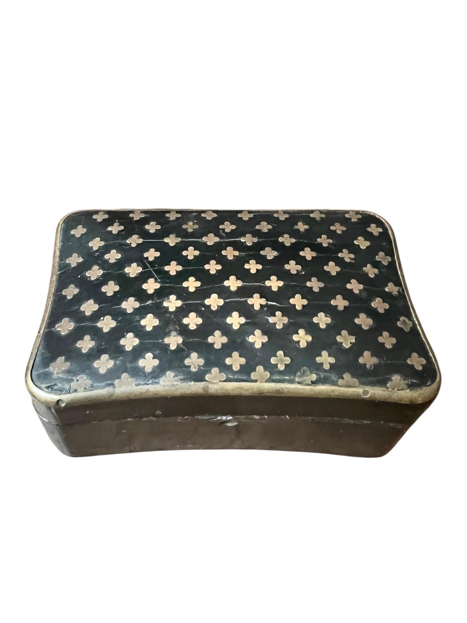 Box in marquetry 