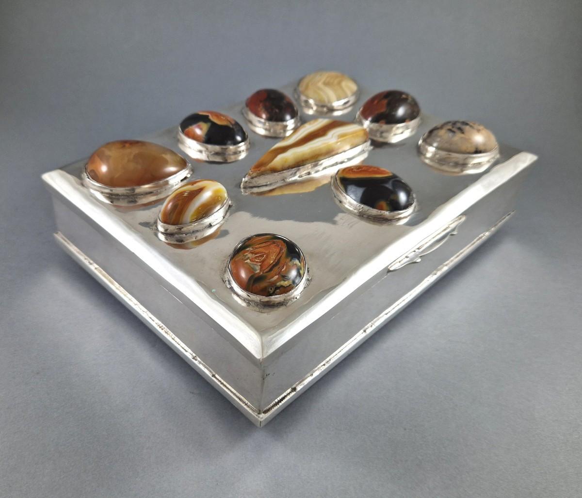 Caja de plata de ley y piedras duras Sudamericano