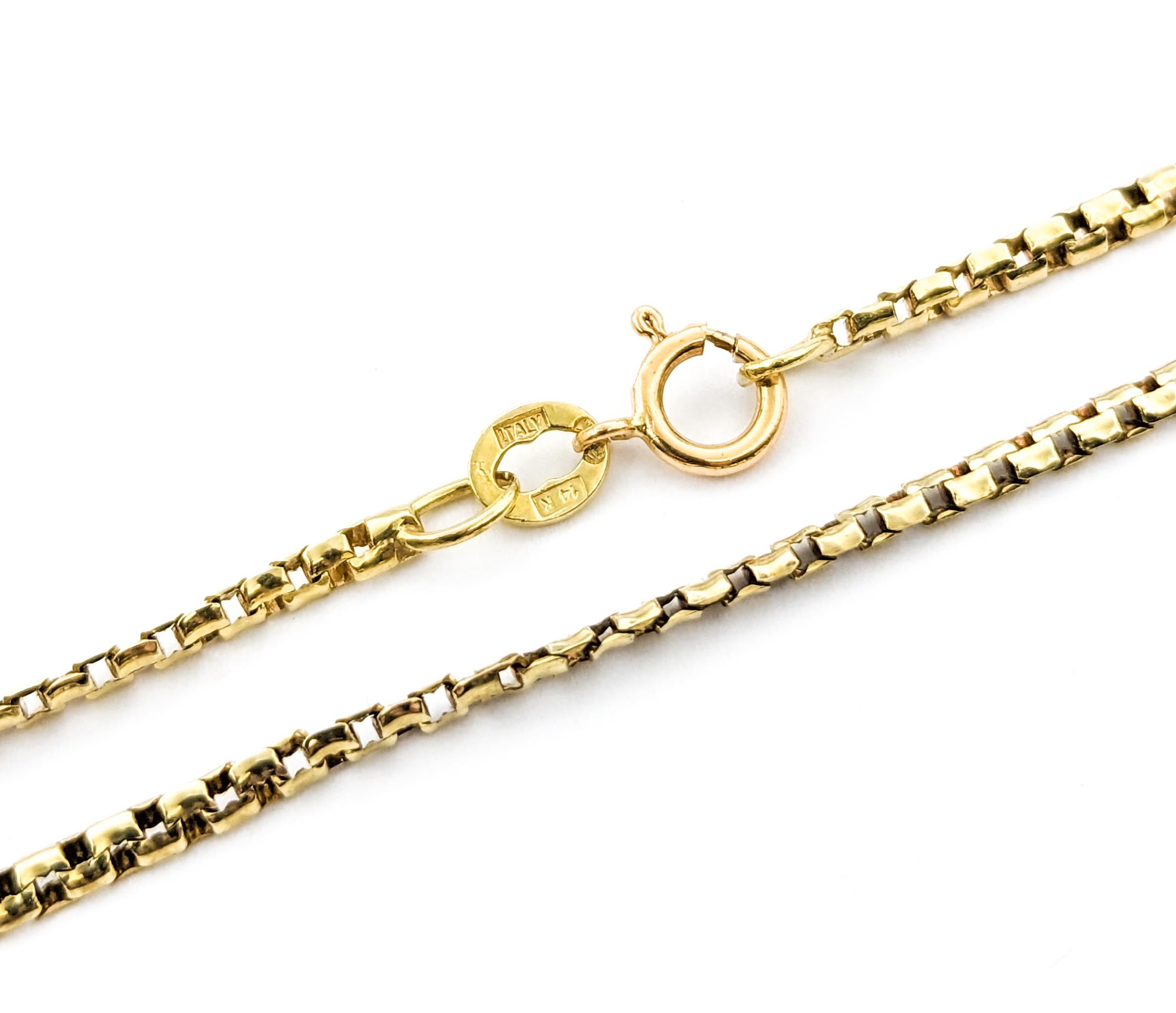 Box Link Design Necklace In Yellow Gold For Sale 1