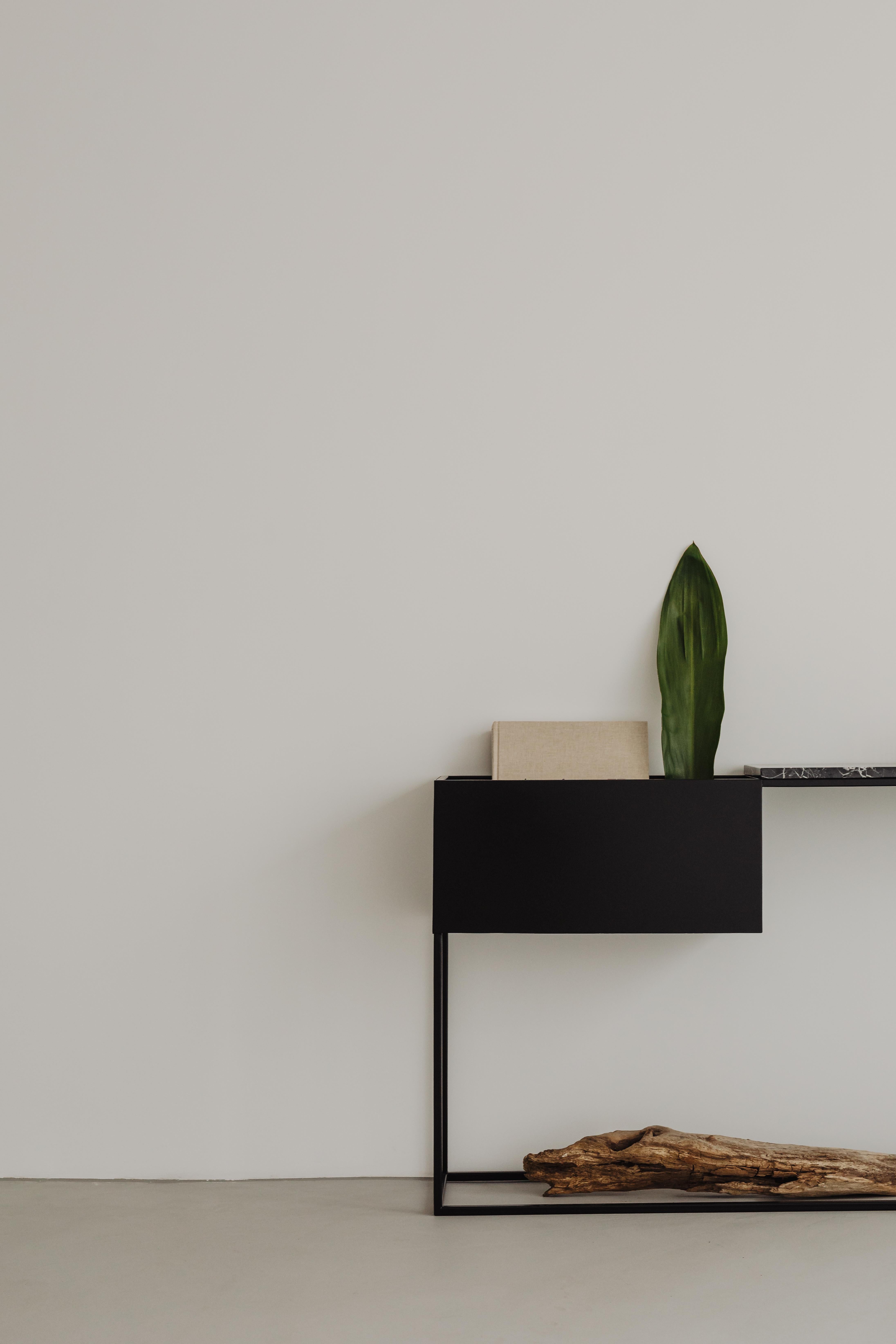 Box Maxi M Black Console Table by Un’common For Sale 4
