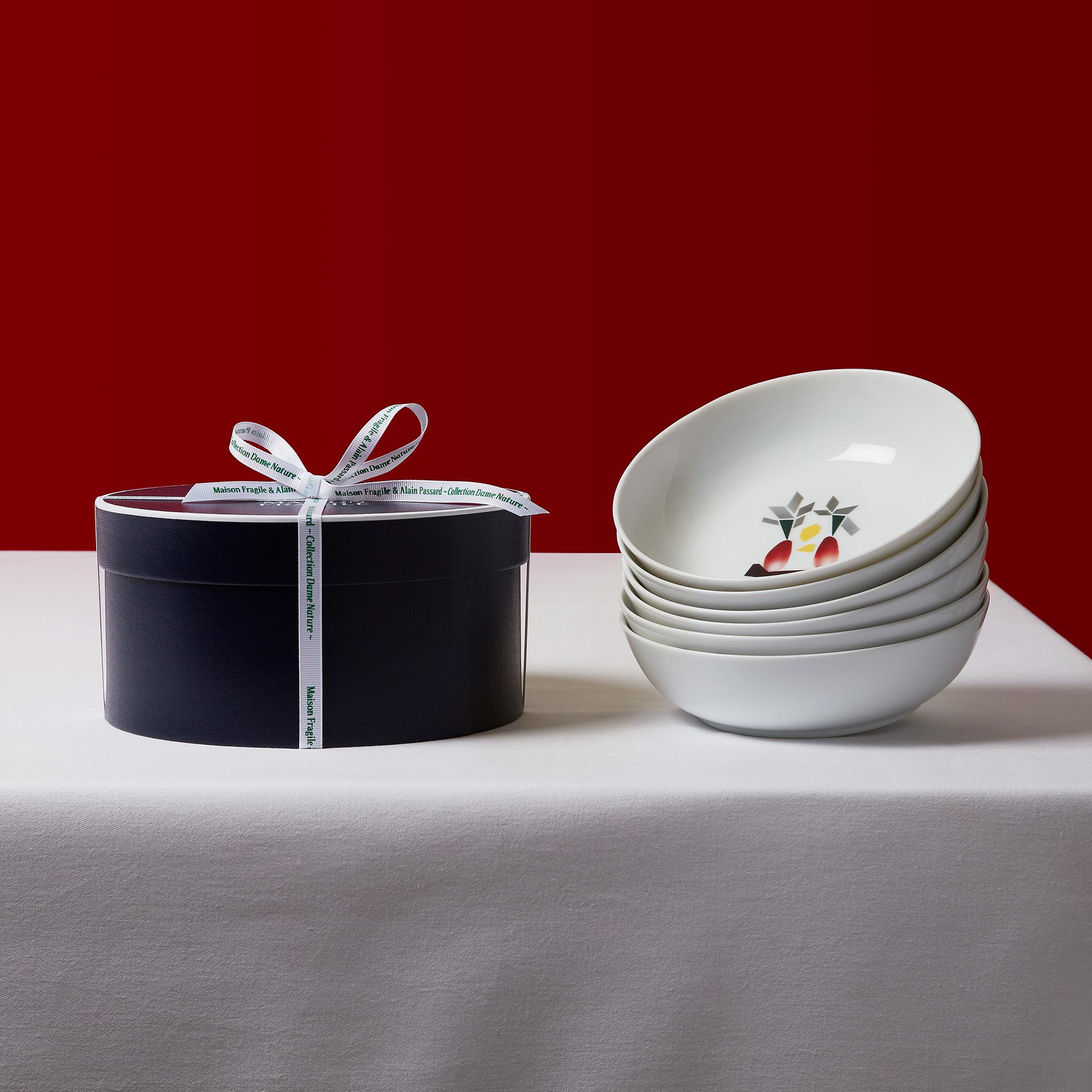 Modern Box of 6 Porcelain Bowls by the French Chef Alain Passard