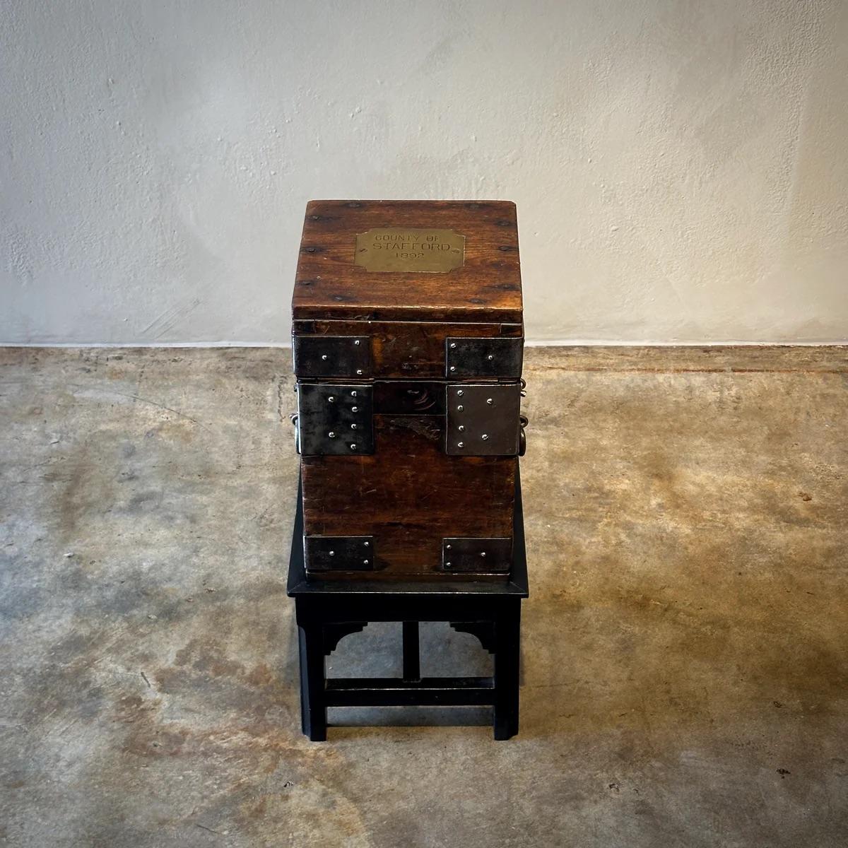 Wood Box on Stand Side Table For Sale