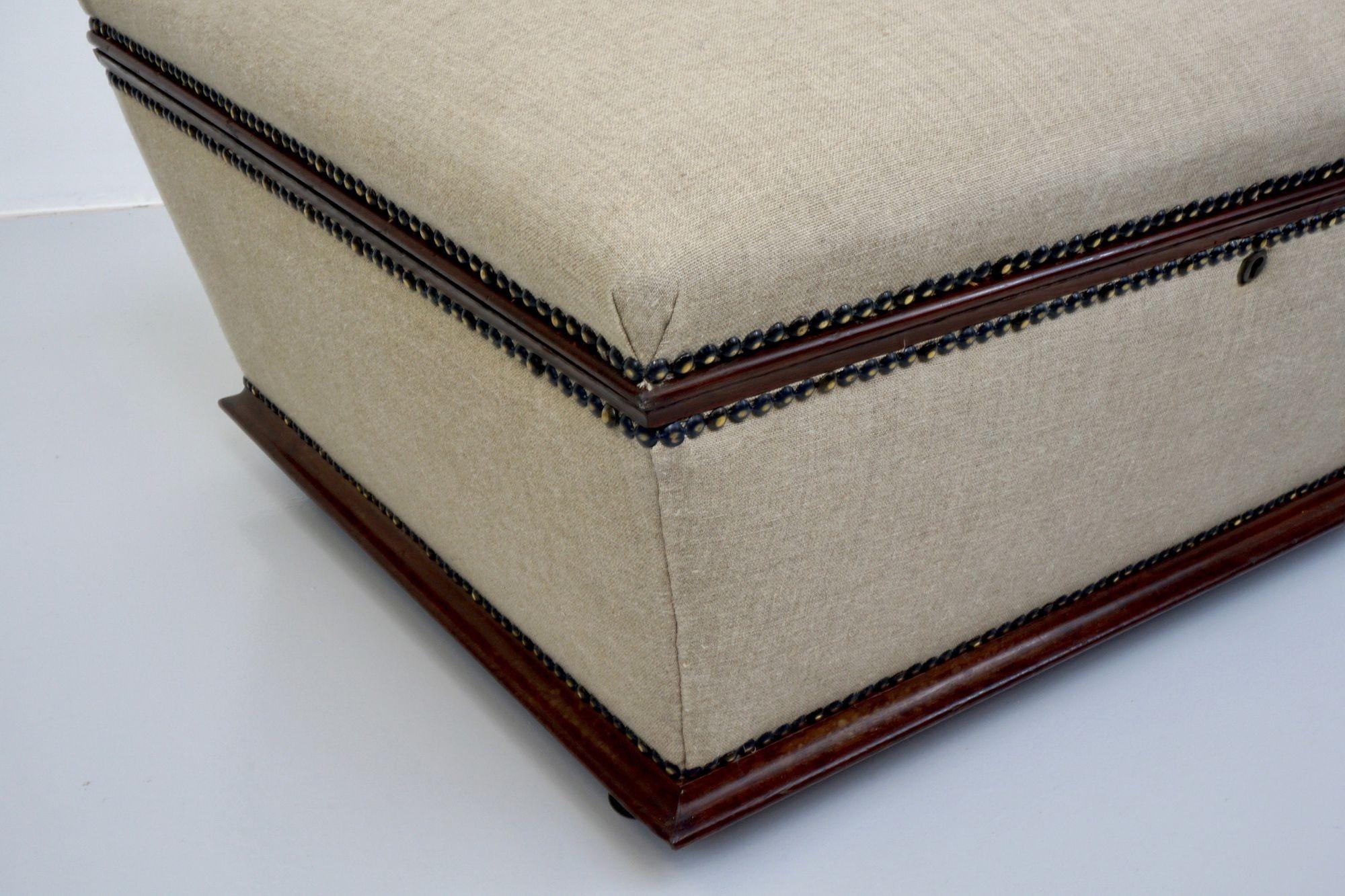 Box Ottoman Excellent état - En vente à London, England