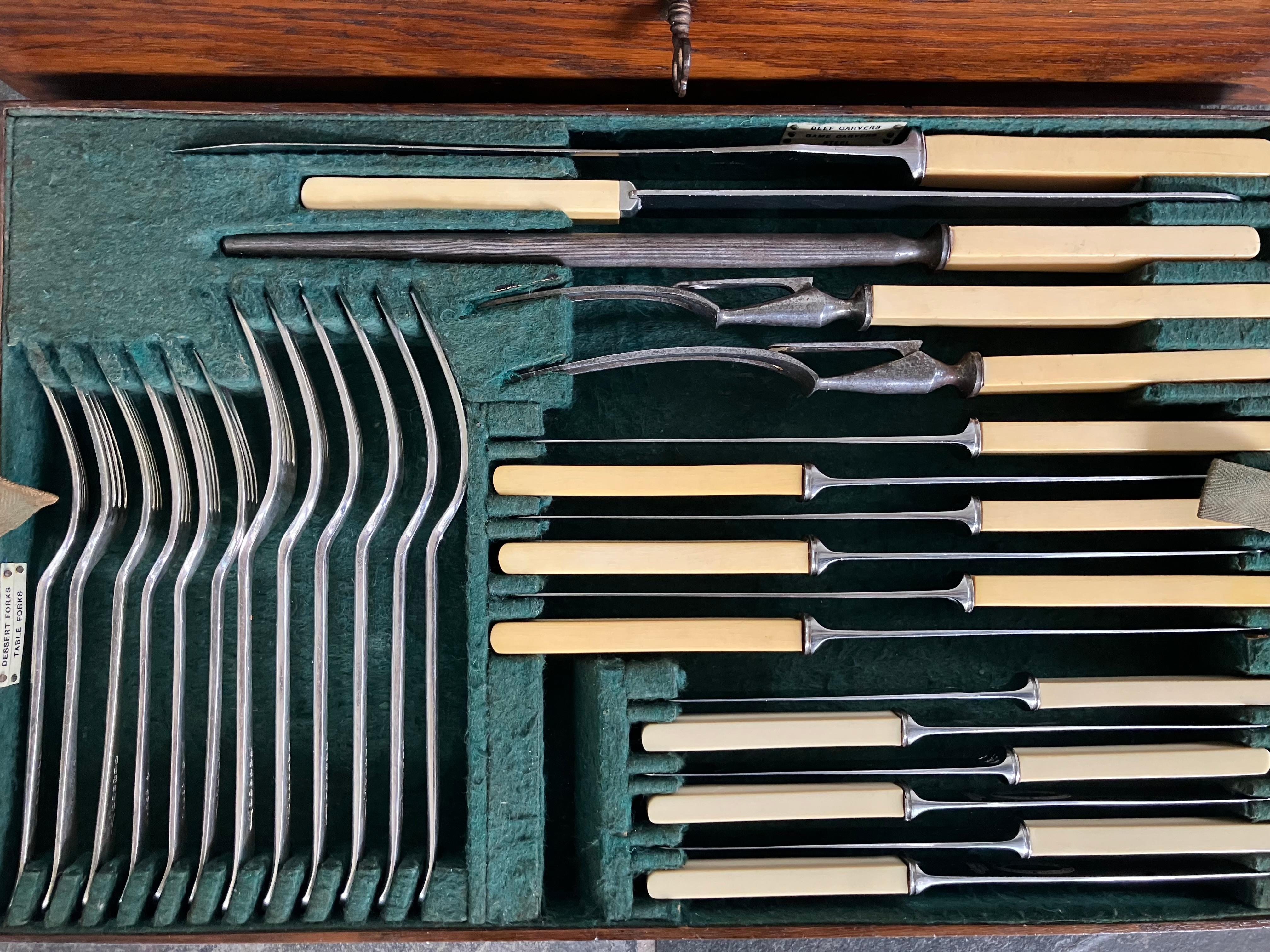 Box Set of English Silver Cutlery for Six For Sale 2