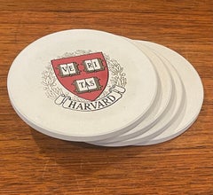 Juego de cuatro posavasos de piedra de la Universidad de Harvard