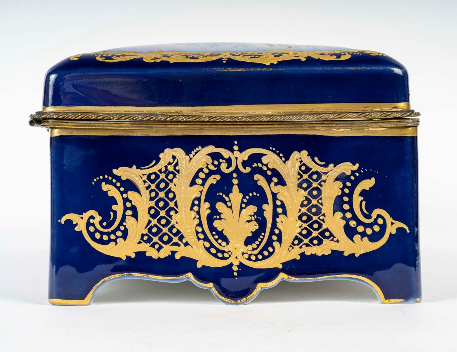 Box, Sèvres Porcelain and Gilt Brass Mounting, 19th Century, Napoleon III Period For Sale 2