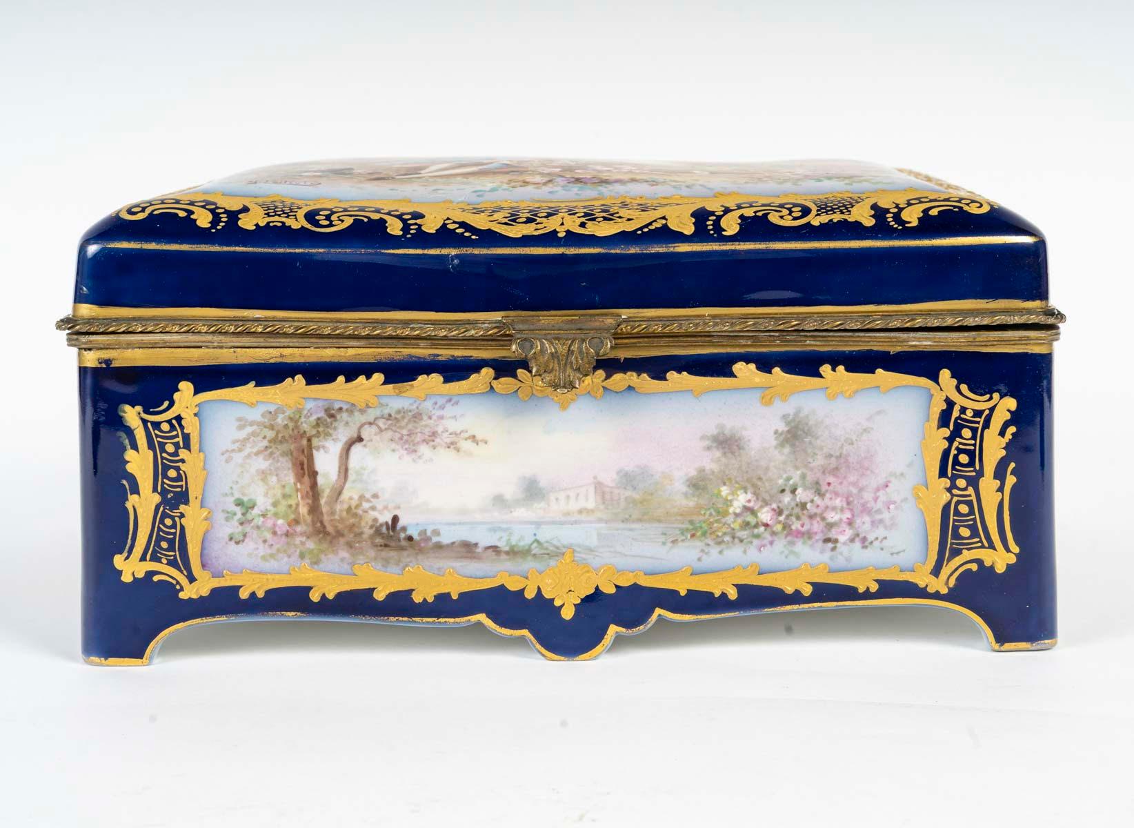 Box, Sèvres Porcelain and Gilt Brass Mounting, 19th Century, Napoleon III Period For Sale 4