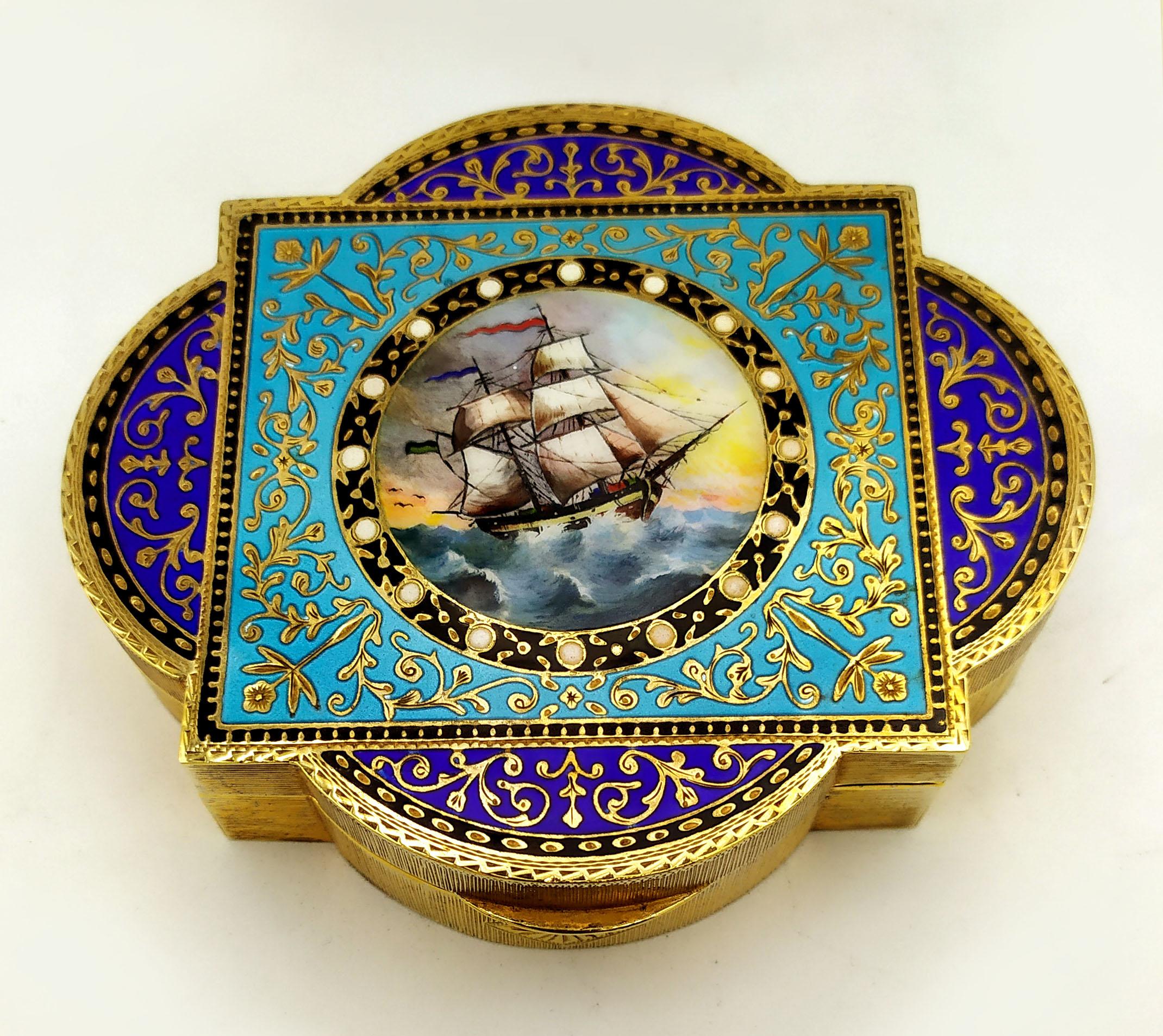 Box shaped enamel is in 925/1000 sterling.
Box shaped enamel has handpainted fired enamels miniature.
Box shaped enamel is engraved and fire-enamelled ornaments.
Box shaped enamel is in Baroque style.
Dimensions cm. 7 x 9.5 x 2.3. Weight gr.