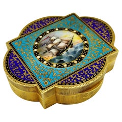 Boîte en forme de boîte émaillée, peinte à la main, gravée et miniature A Silver Sterling