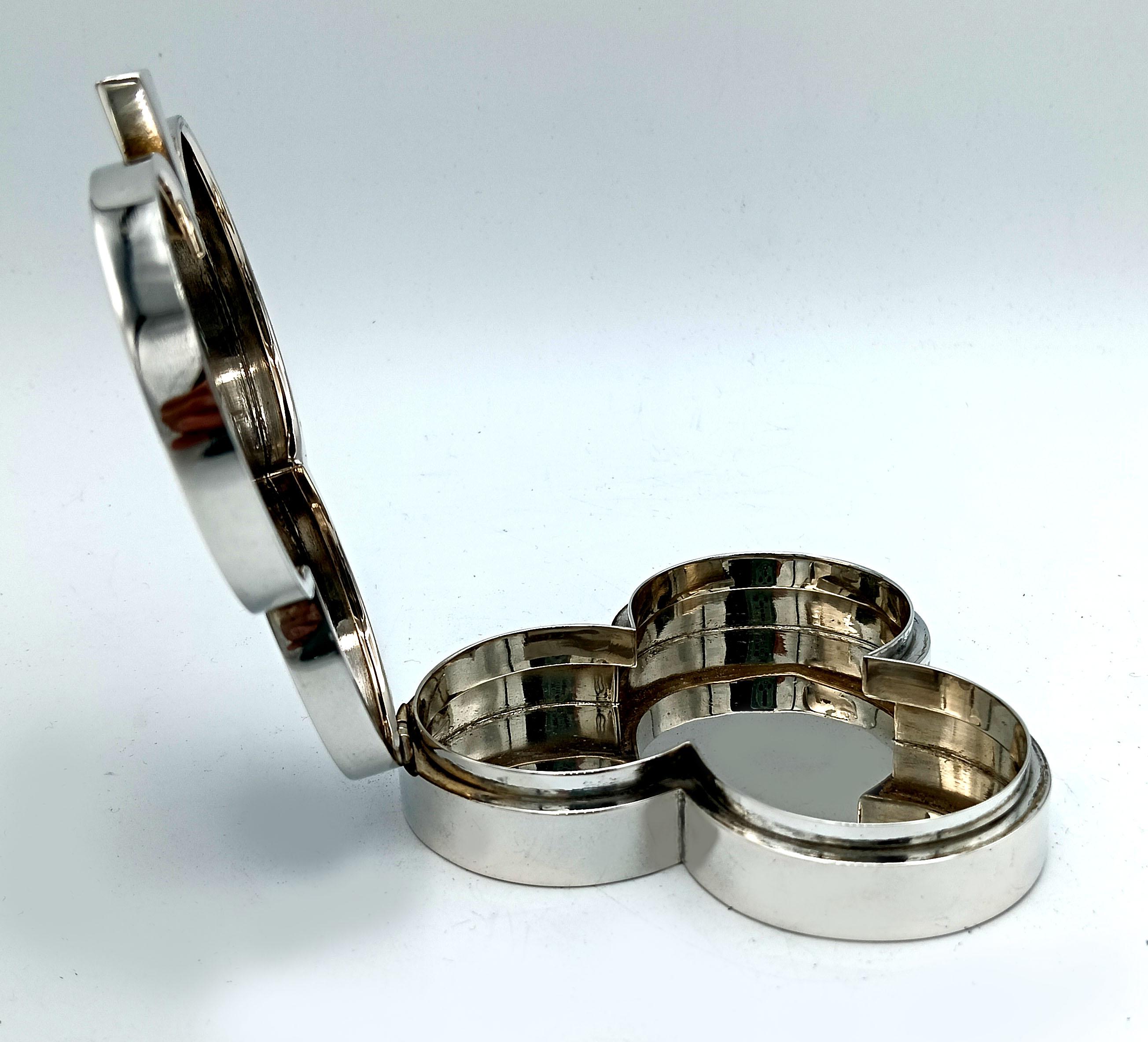 Metà XX secolo Scatola a forma di 