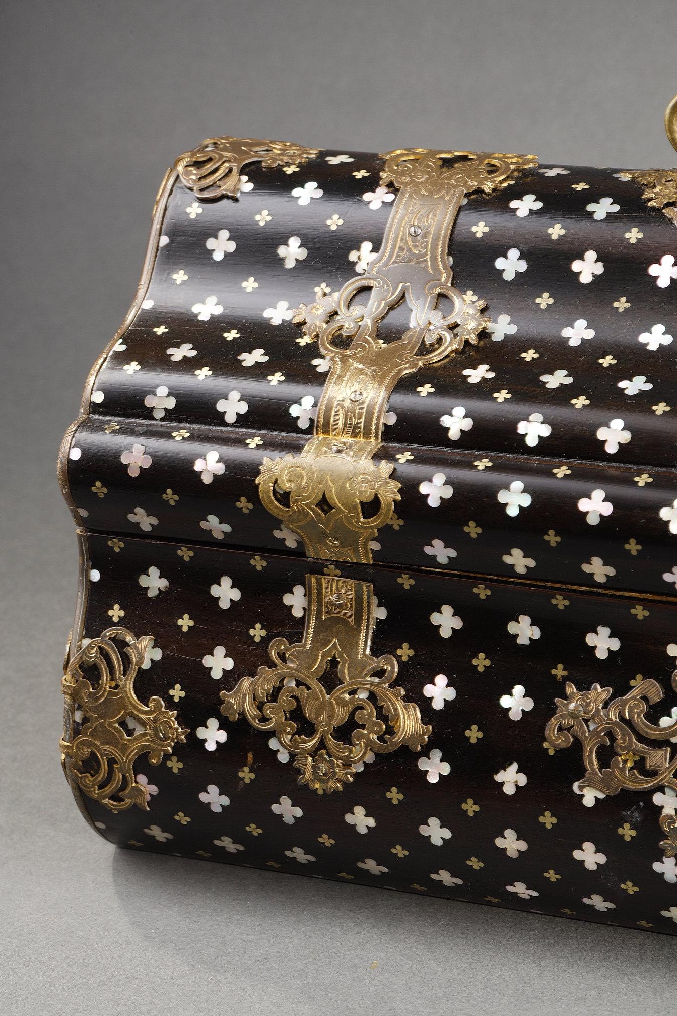 19th Century Box signed Giroux, Paris For Sale