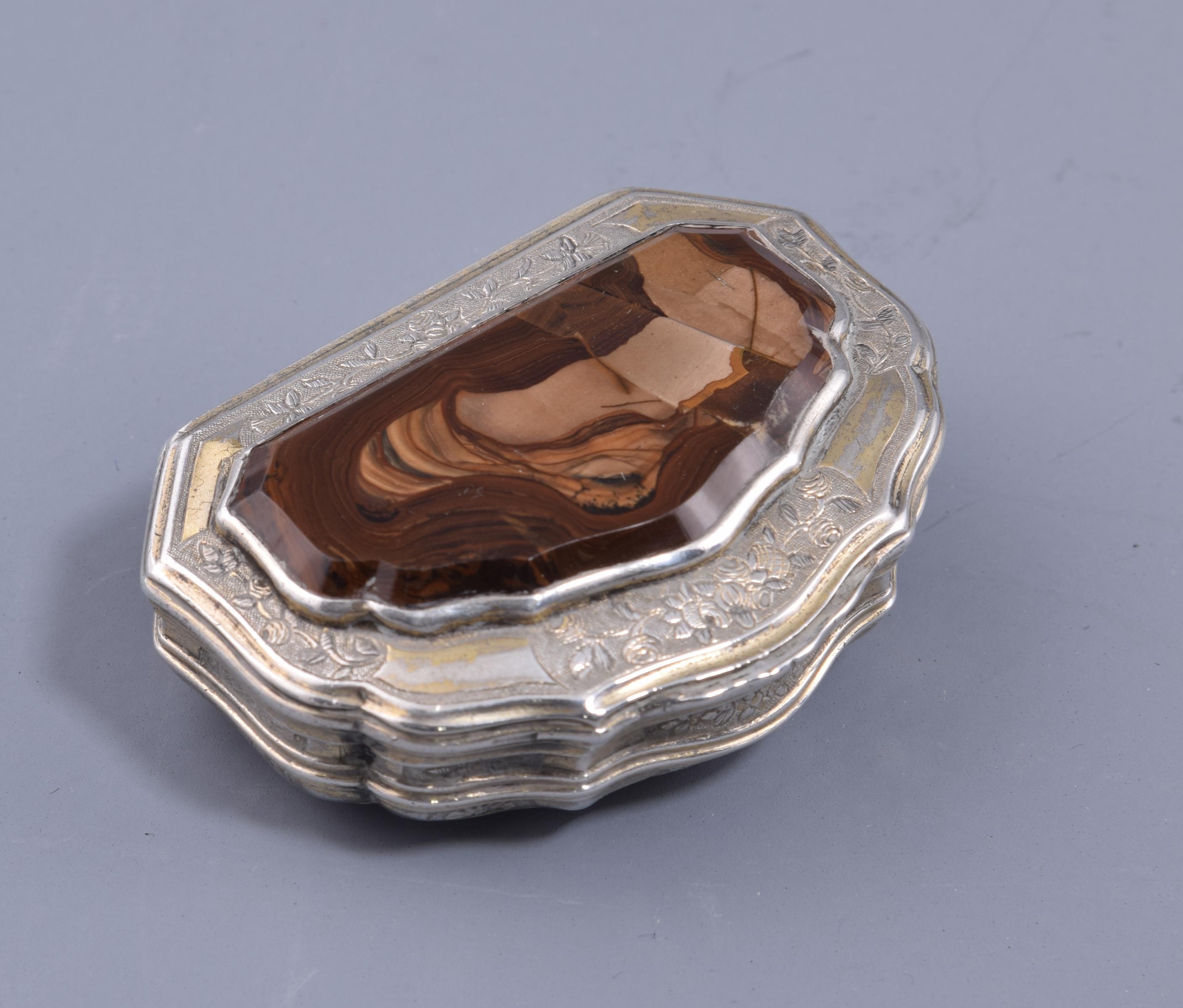 Neoclassical Box. Silver, Agate, 19th Century, with Hallmarks