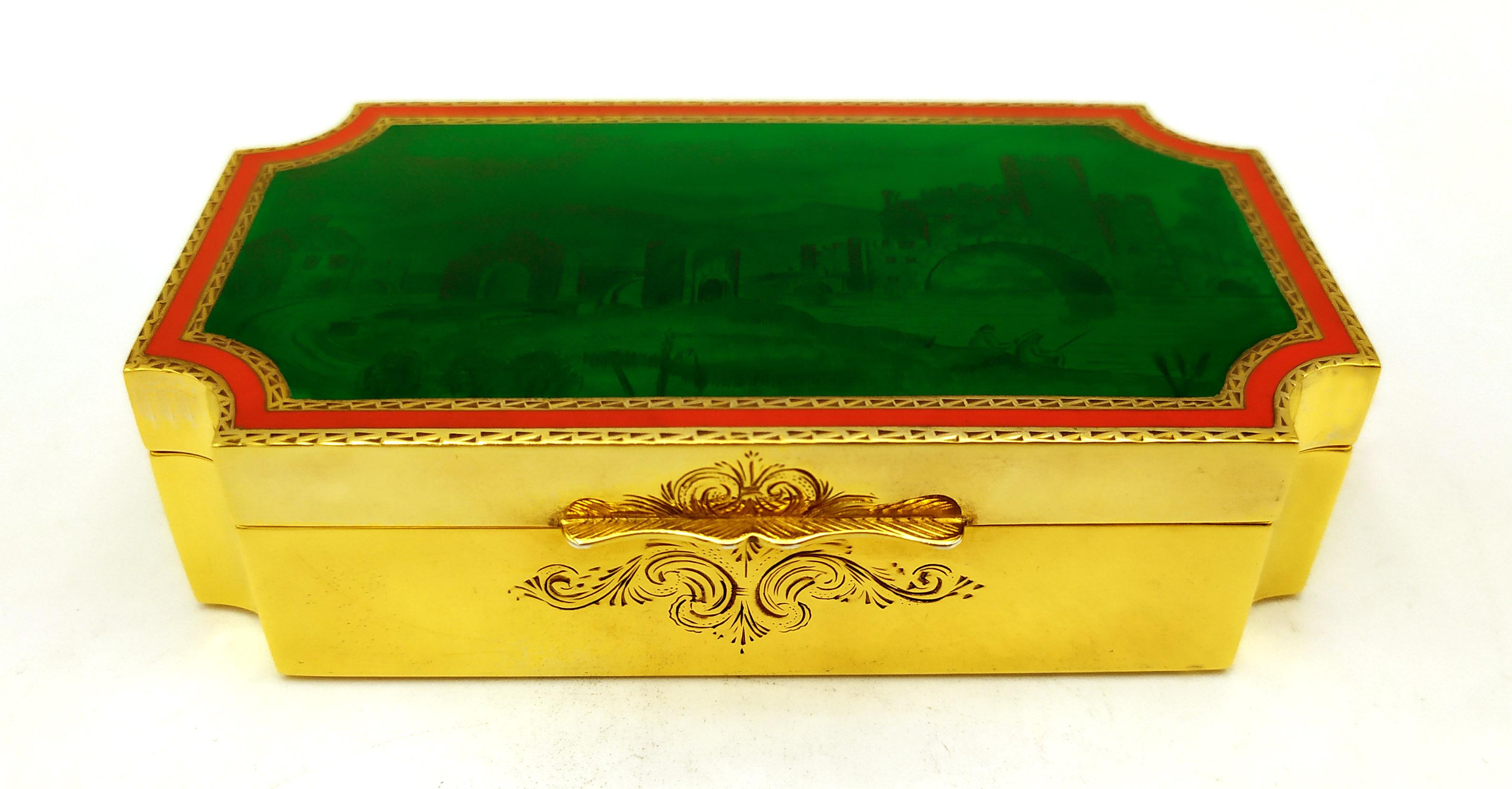 Engraved Box with green enamel on fine hand engraving of a landscape with ruins Salimbeni For Sale
