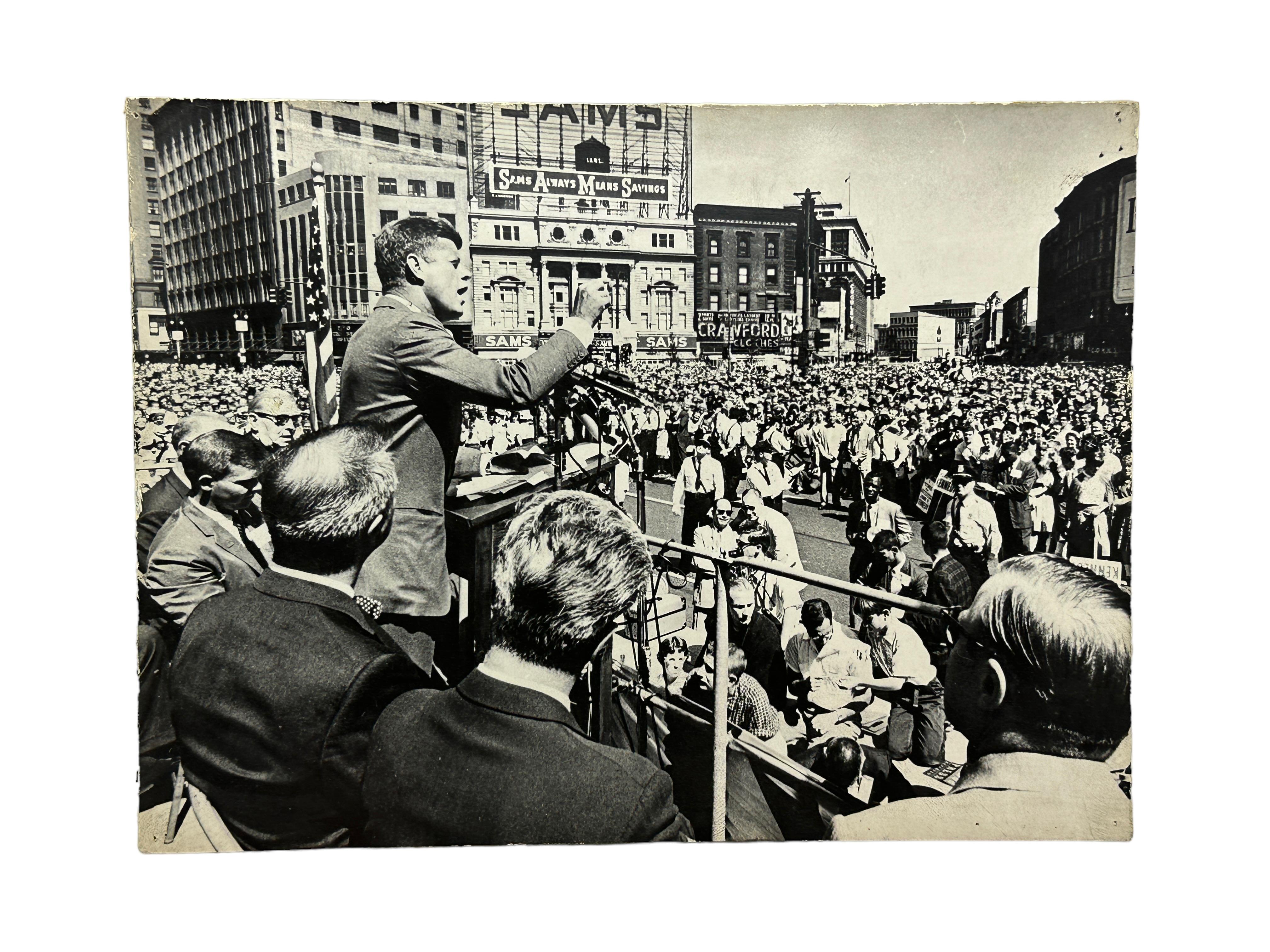 Schachtel mit historischen Fotos von JFK Kennedy, Roosevelt, Adenauer German Press  im Angebot 6