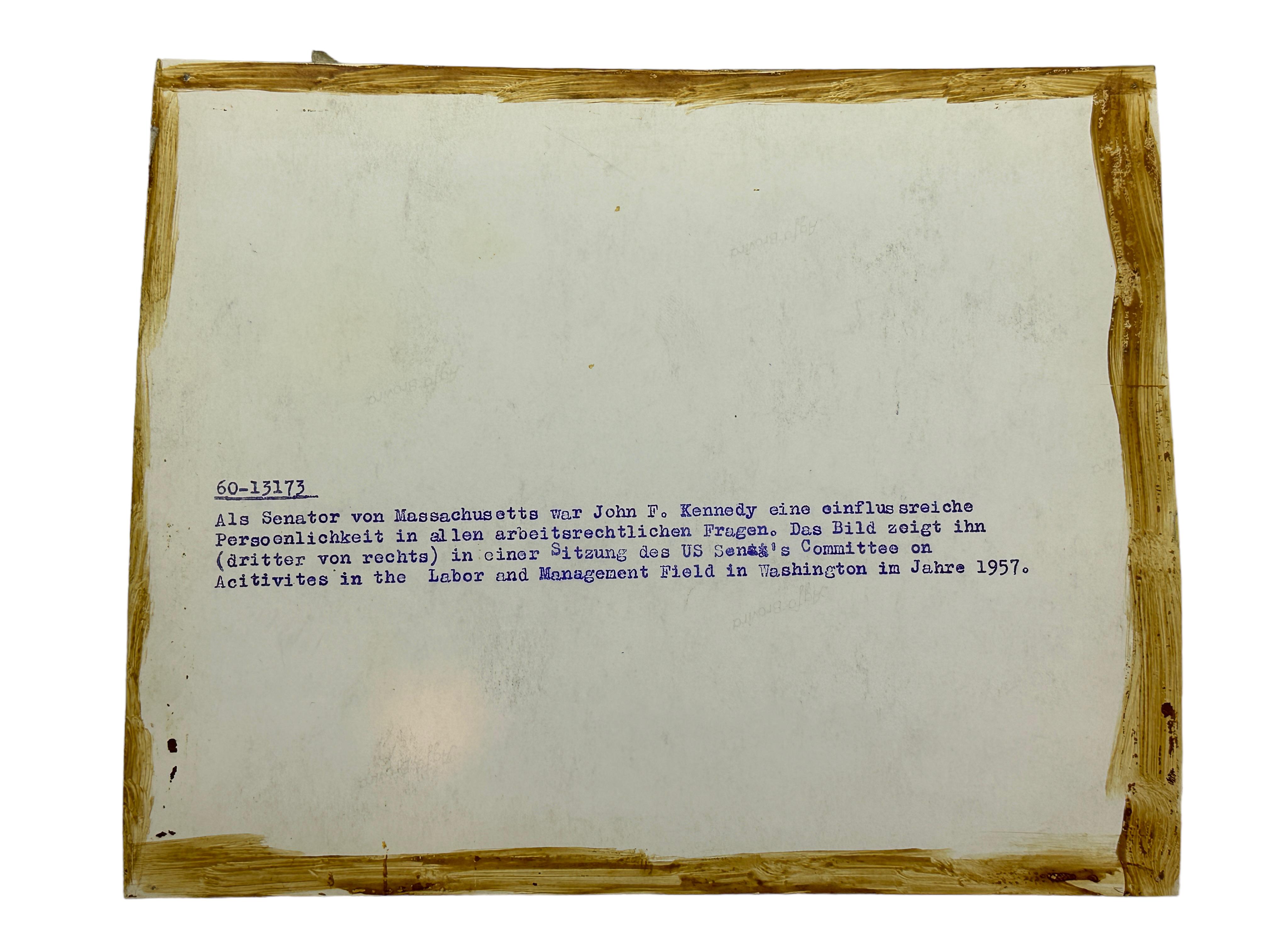 Schachtel mit historischen Fotos von JFK Kennedy, Roosevelt, Adenauer German Press  (Mitte des 20. Jahrhunderts) im Angebot