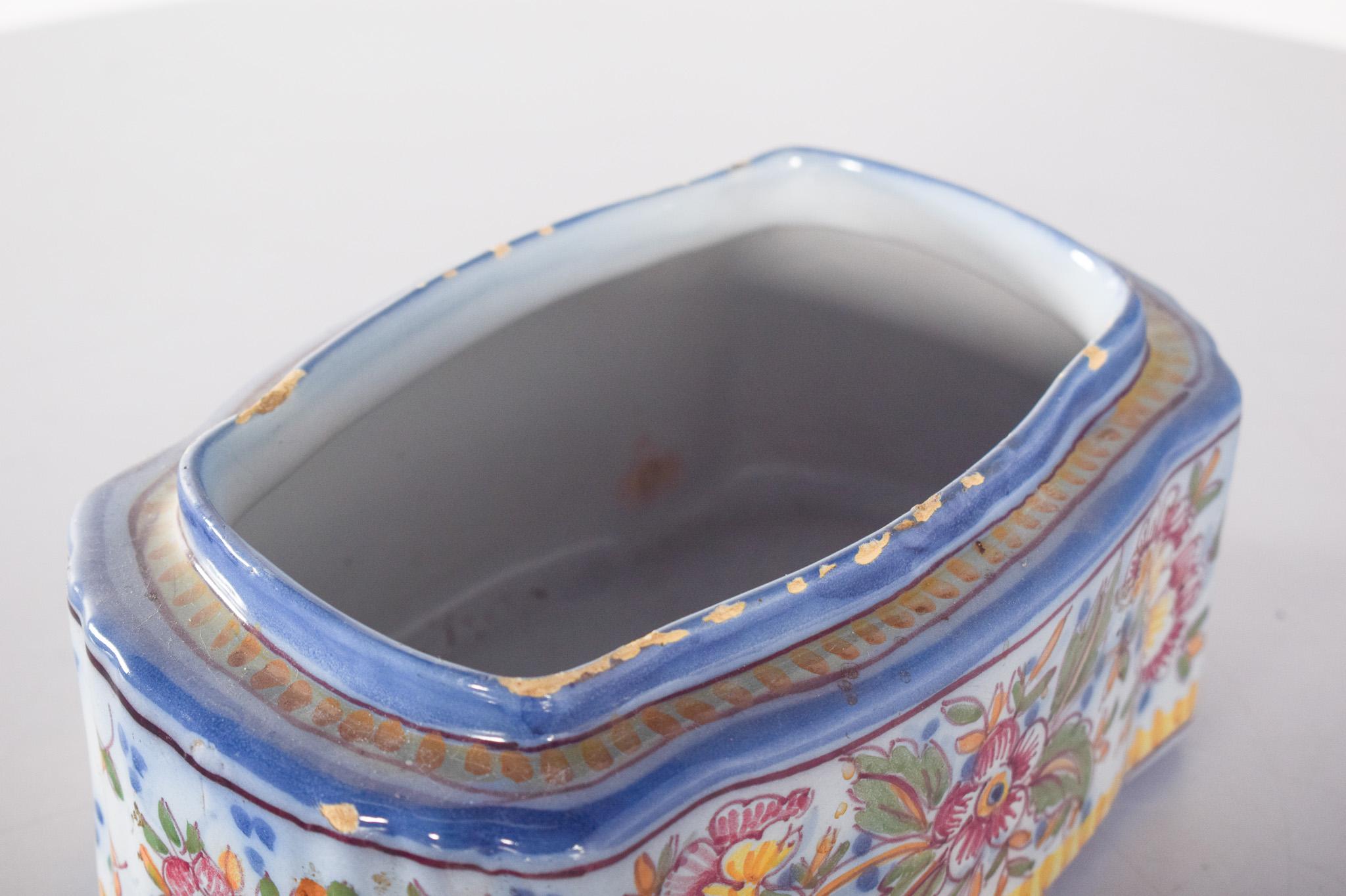 Caja con Tapa en loza portuguesa de Sant'Anna Portugués en venta