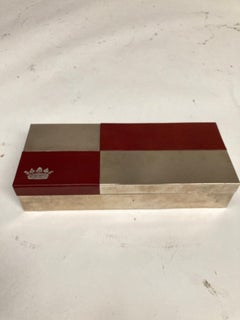 Schachtel aus versilbertem und Leder