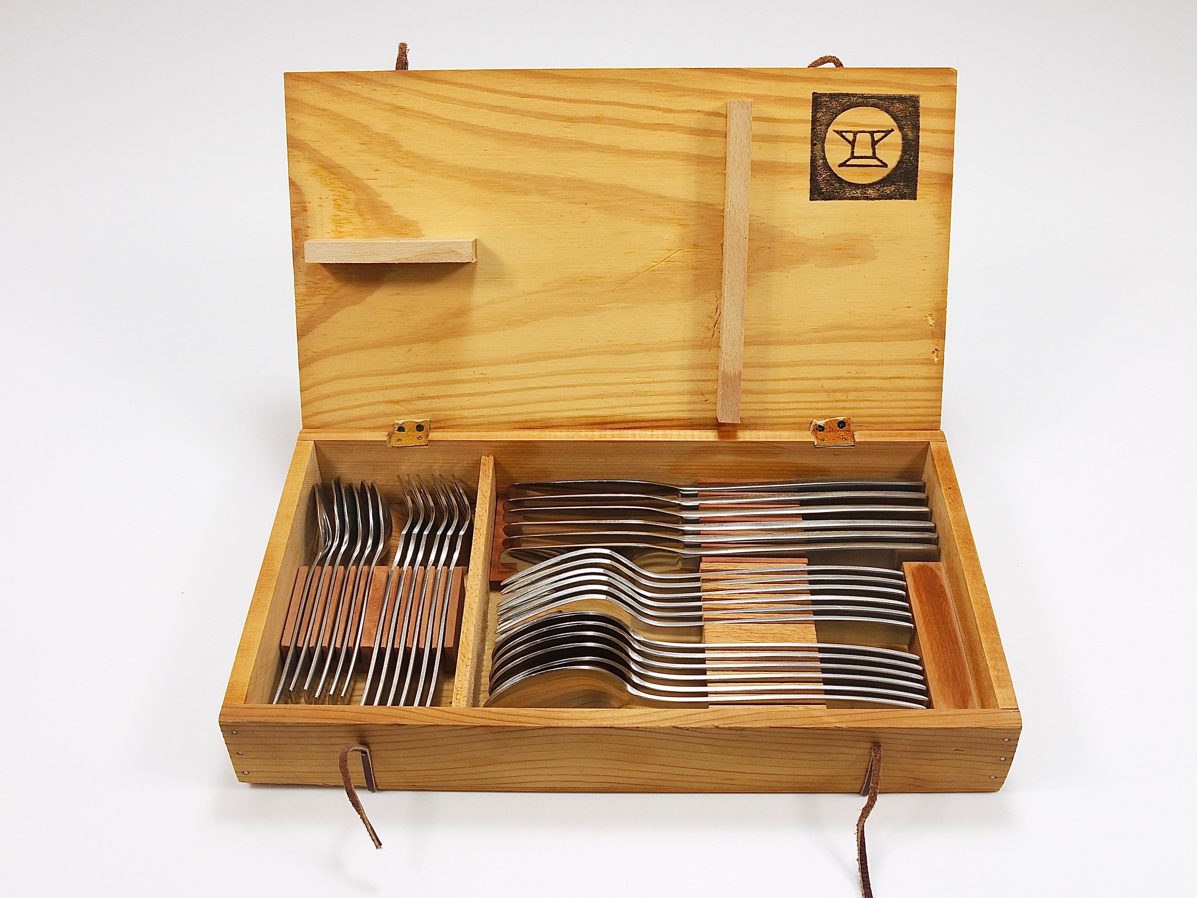 Stainless Steel Boxed Helmut Alder Amboss 2050 Flatware Cutlery for Six, 30 pcs., Austria, 1950s For Sale