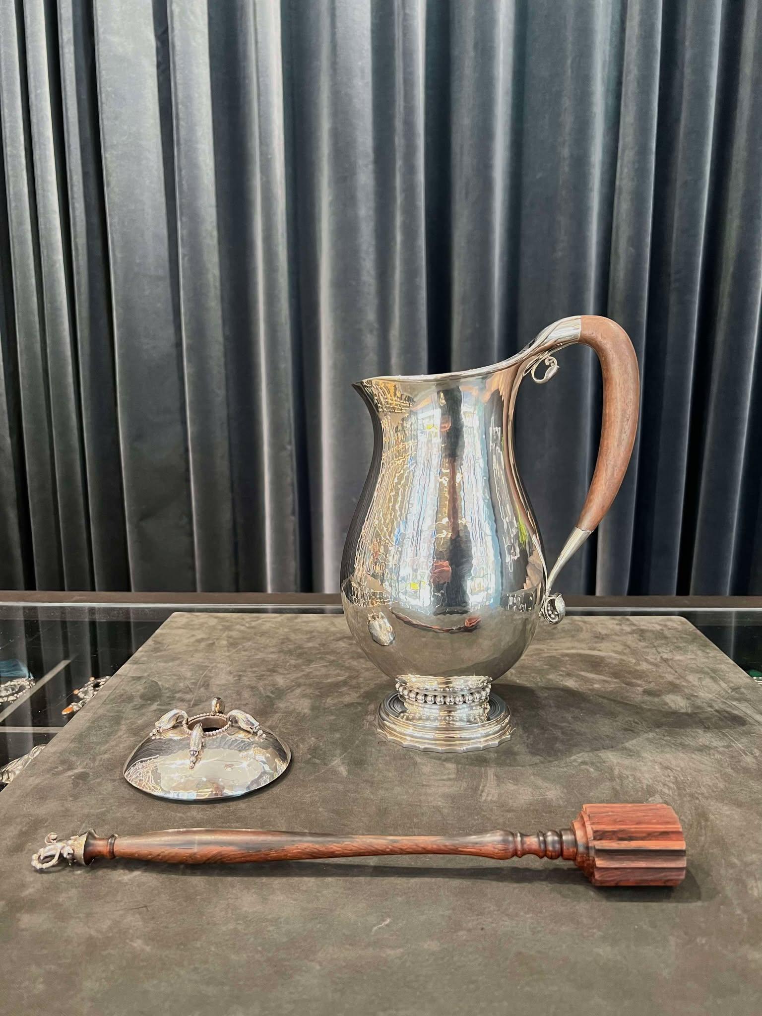 Art Nouveau Boxed Large Georg Jensen Chocolate Pot 460B With Stirrer For Sale