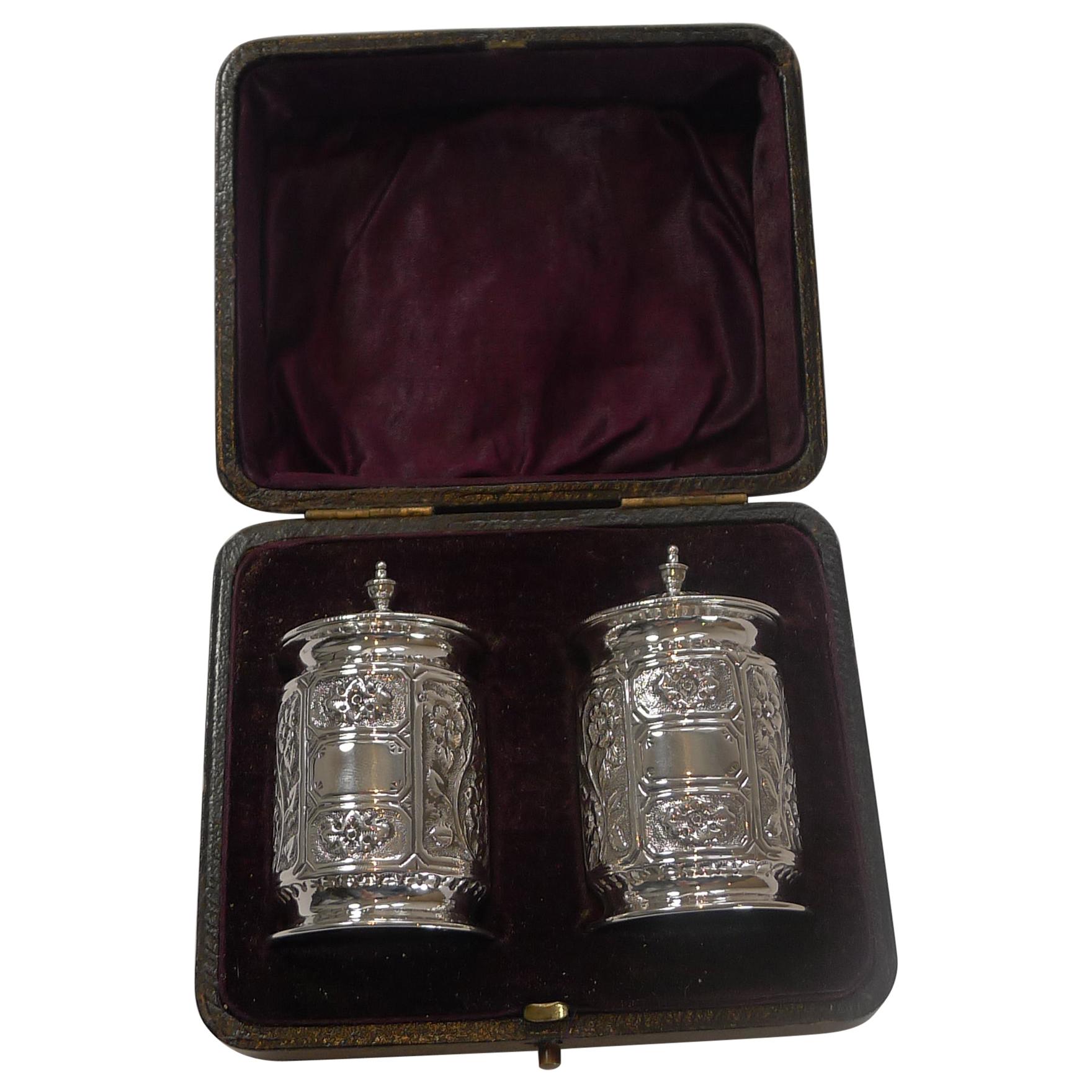 Boxed Pair of Antique English Sterling Silver Pepper Pots, 1894 For Sale