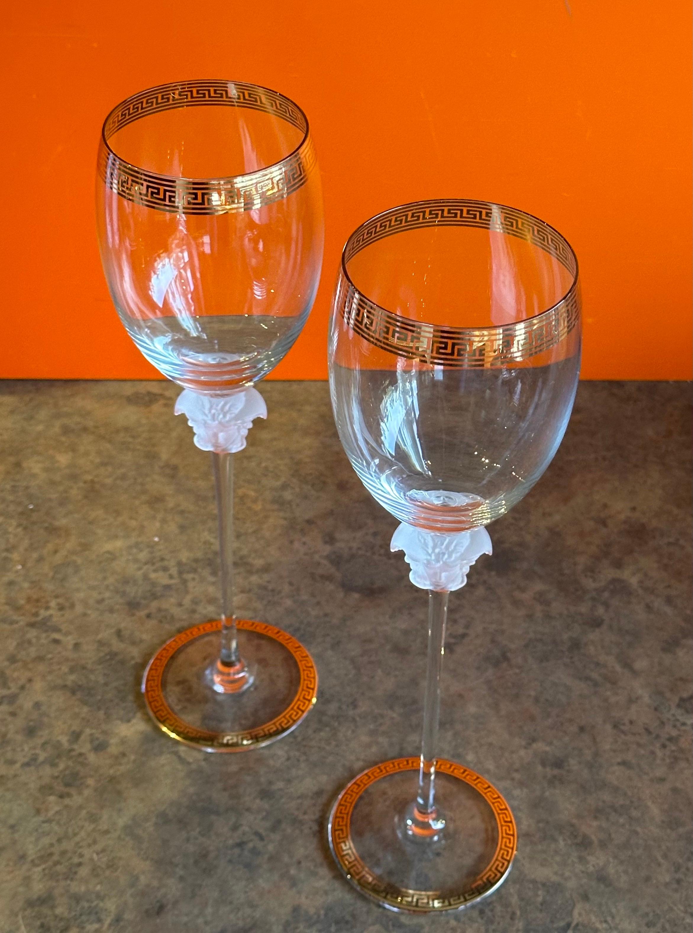 Boîte de verres à vin rouges Lumière « Méduse » en cristal de Versace en vente 1