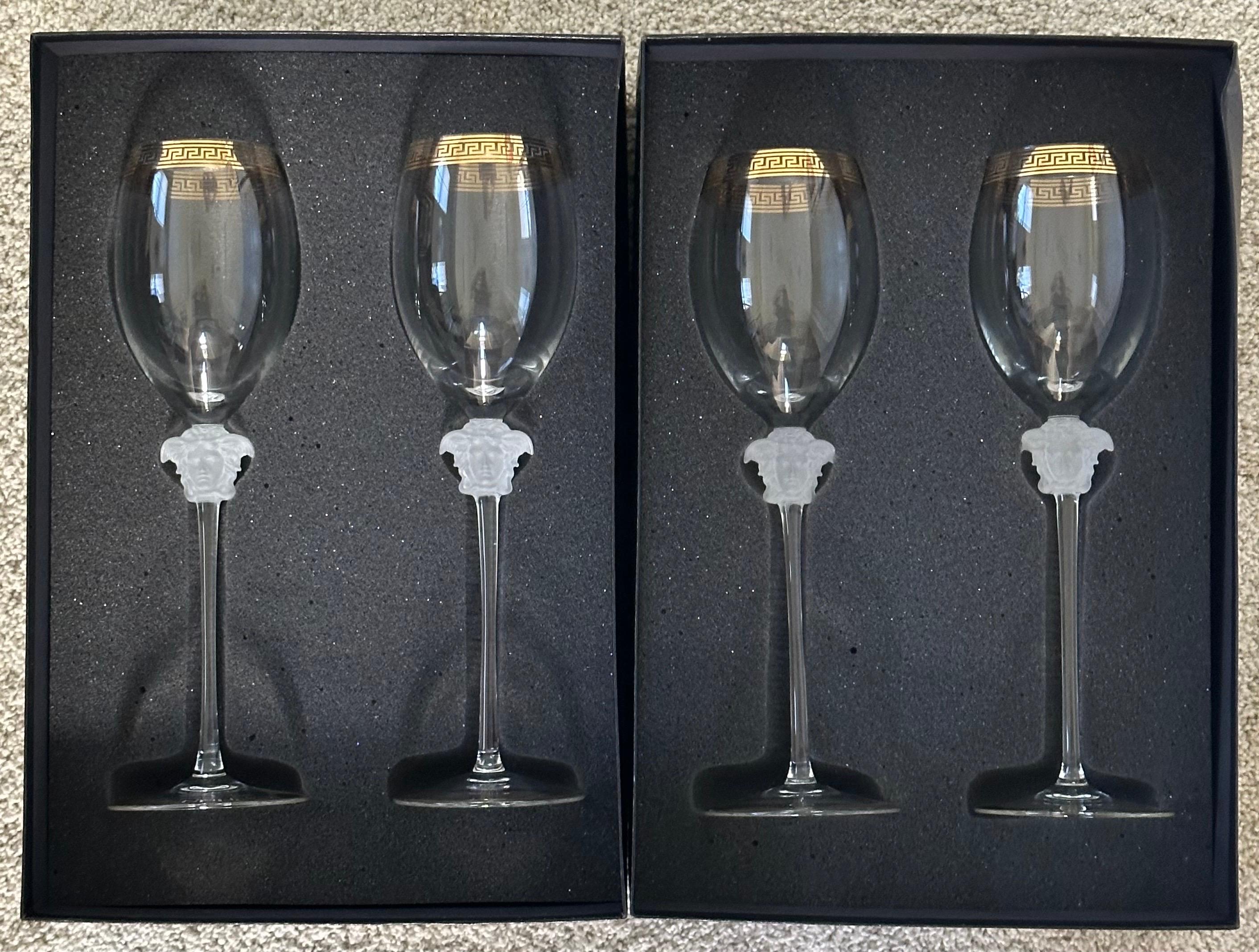 Boxed Set of Four Crystal Medusa D'Or Studio-Line White Wine Glasses by Versace In Good Condition For Sale In San Diego, CA