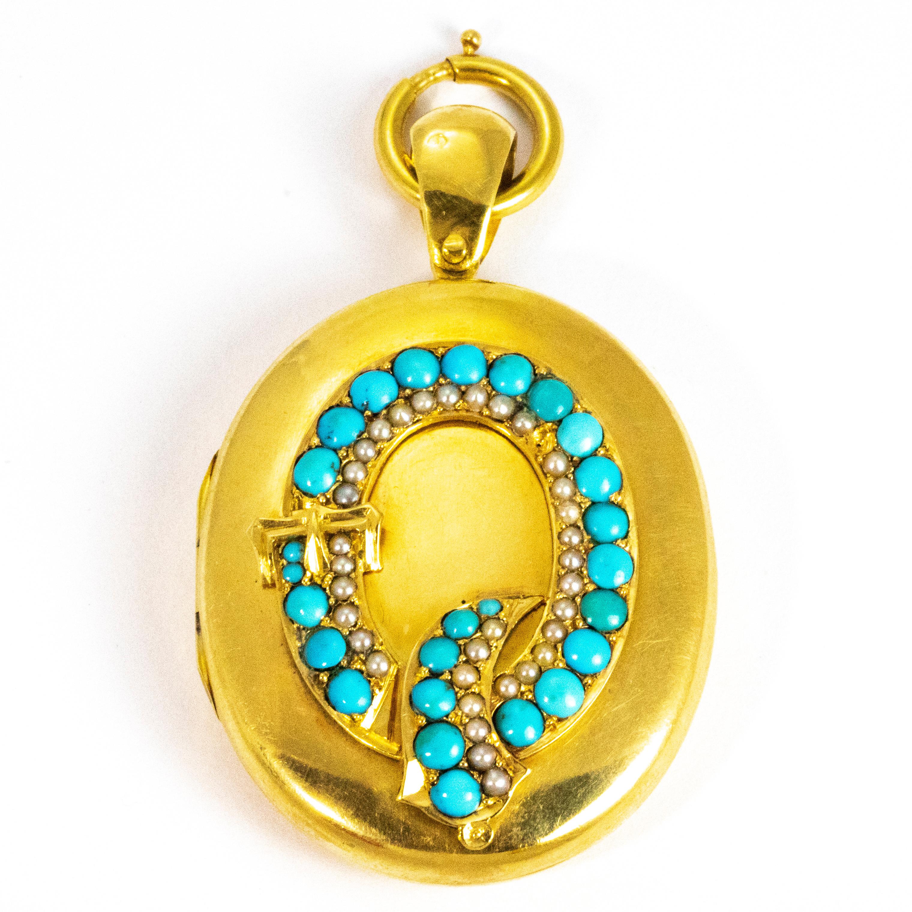 Women's or Men's Boxed Victorian 14 Carat Gold Collar and Turquoise and Pearl Locket